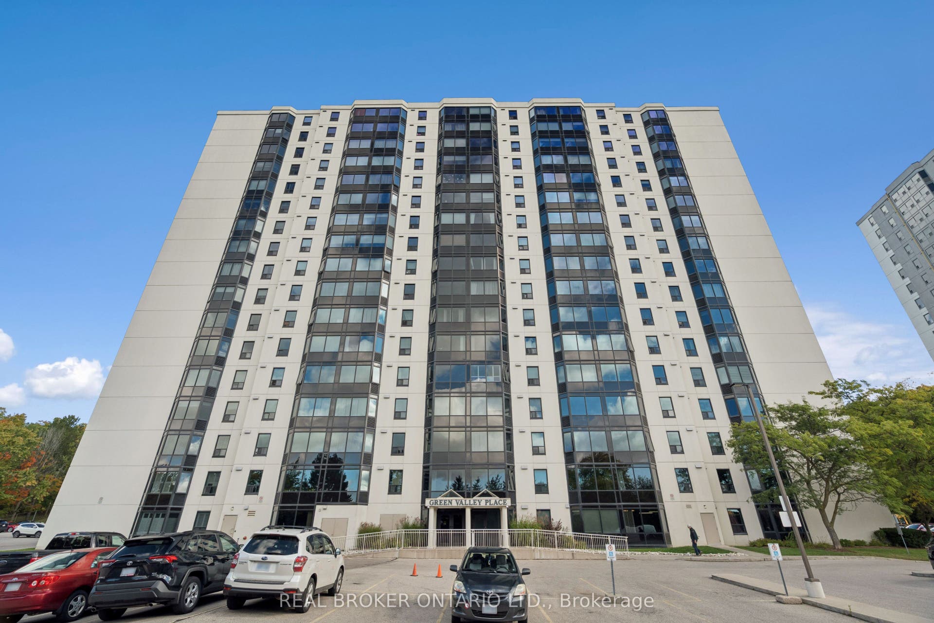 35 Green Valley Drive, #508, Kitchener, Waterloo ON N2P 2A5 35 Green Valley Drive, #508, Kitchener, Waterloo ON N2P 2A5