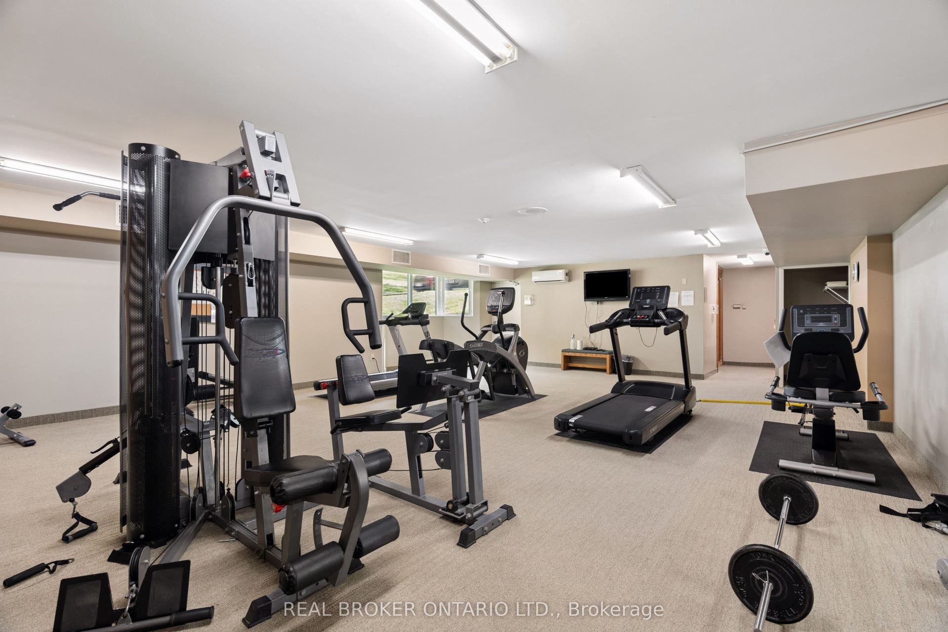 35 Green Valley Drive, #508, Kitchener, Waterloo ON N2P 2A5 35 Green Valley Drive, #508, Kitchener, Waterloo ON N2P 2A5