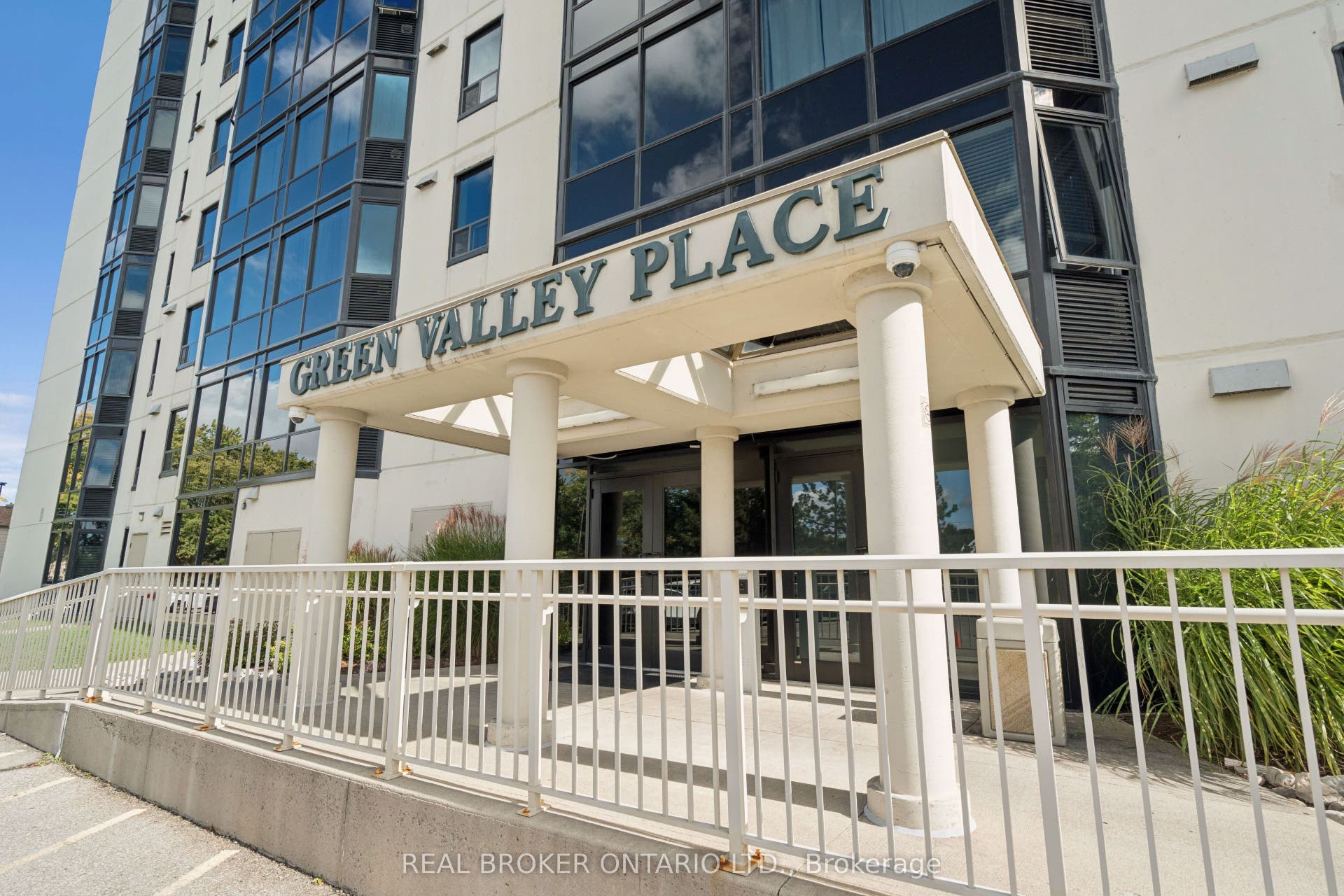 35 Green Valley Drive, #508, Kitchener, Waterloo ON N2P 2A5 35 Green Valley Drive, #508, Kitchener, Waterloo ON N2P 2A5