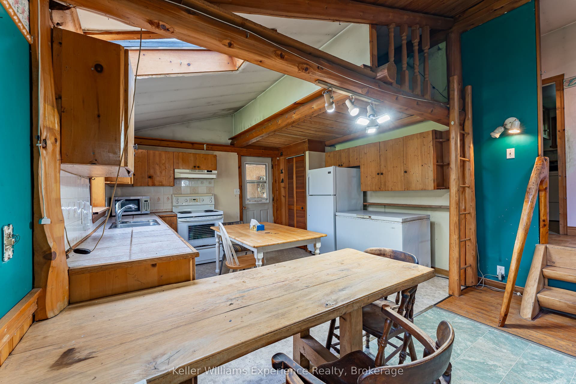 1074 West Road, Northern Bruce Peninsula, Bruce ON N0H 1W0