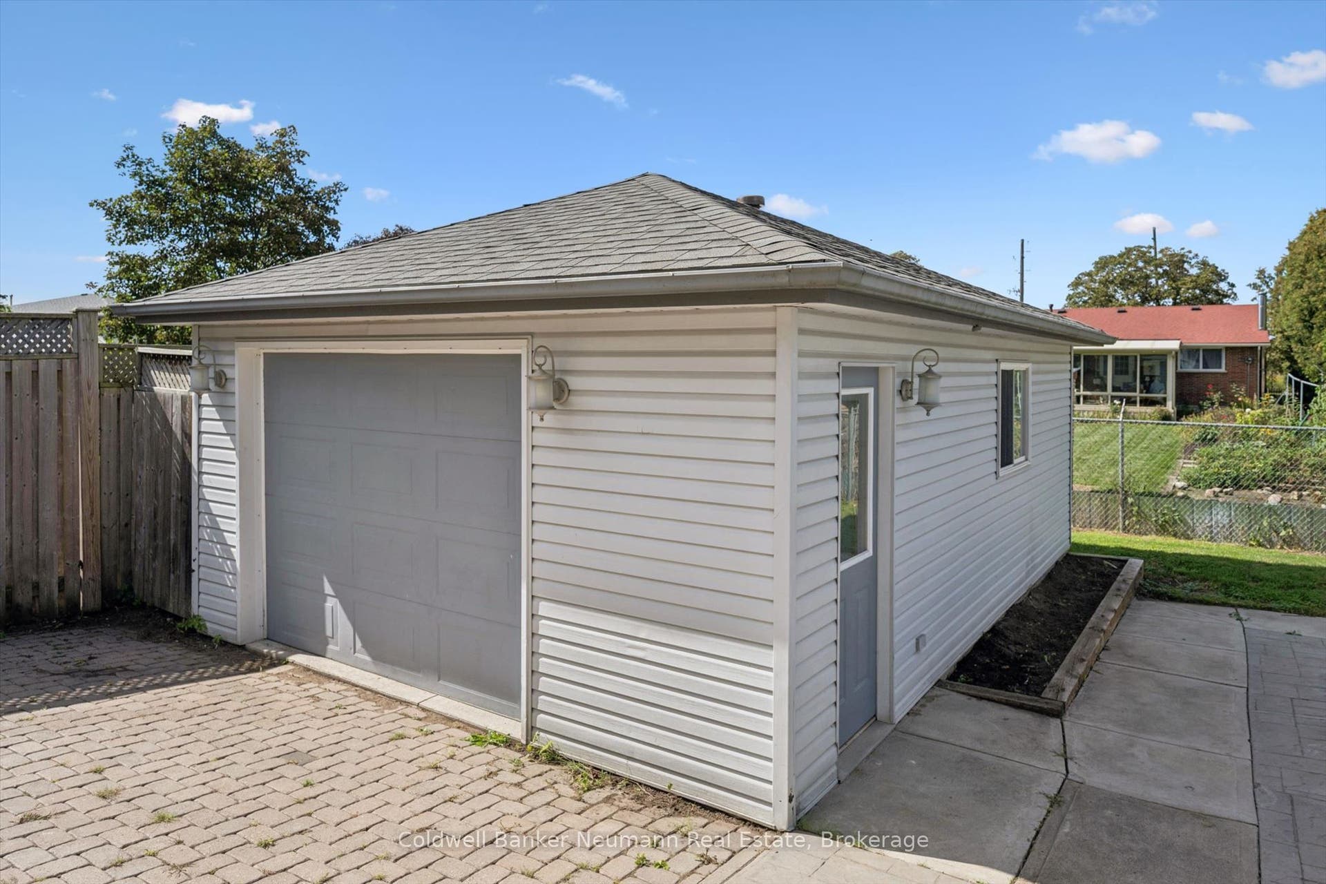 16 Argyle Drive, Guelph, Wellington ON N1G 2P2