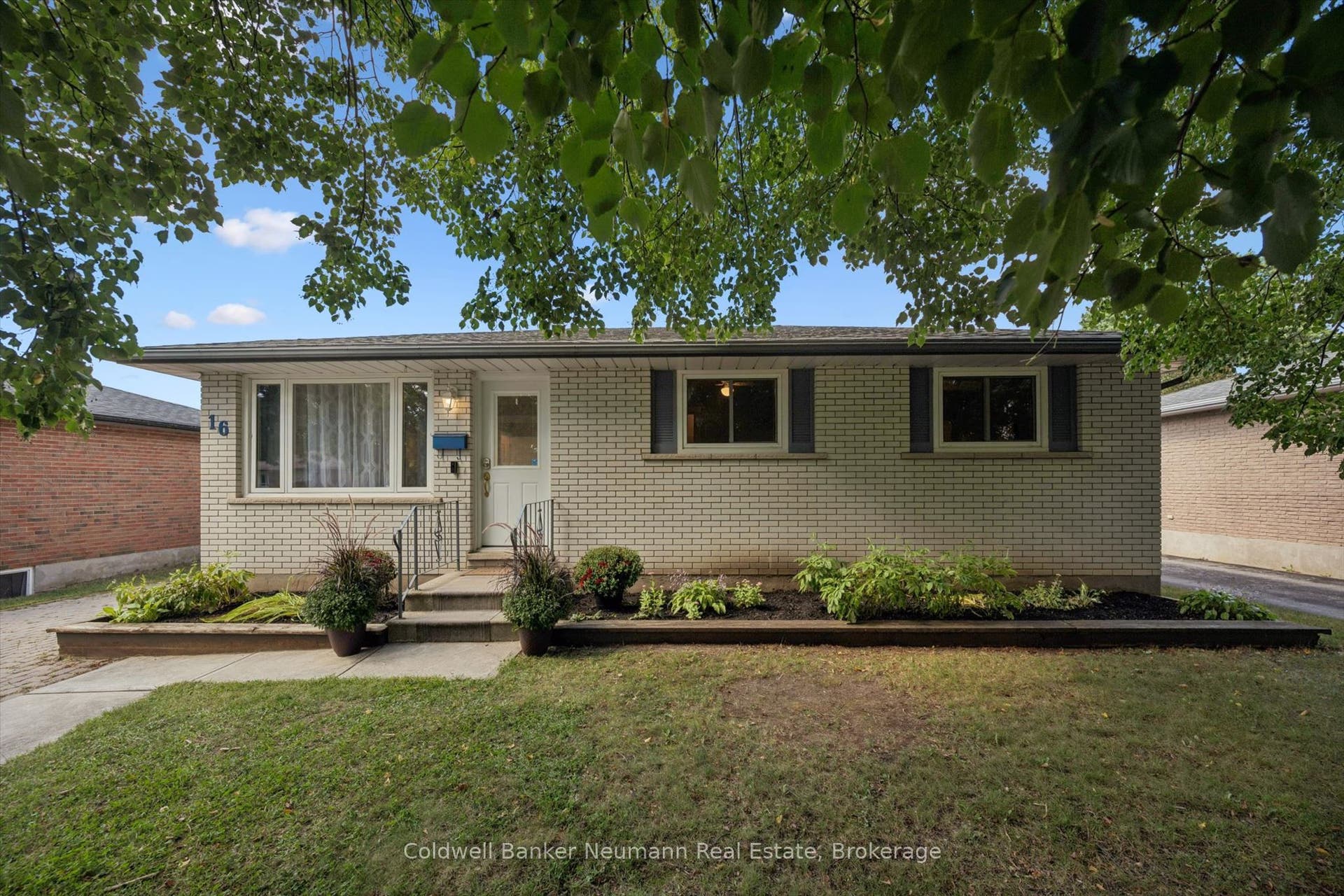 16 Argyle Drive, Guelph, Wellington ON N1G 2P2