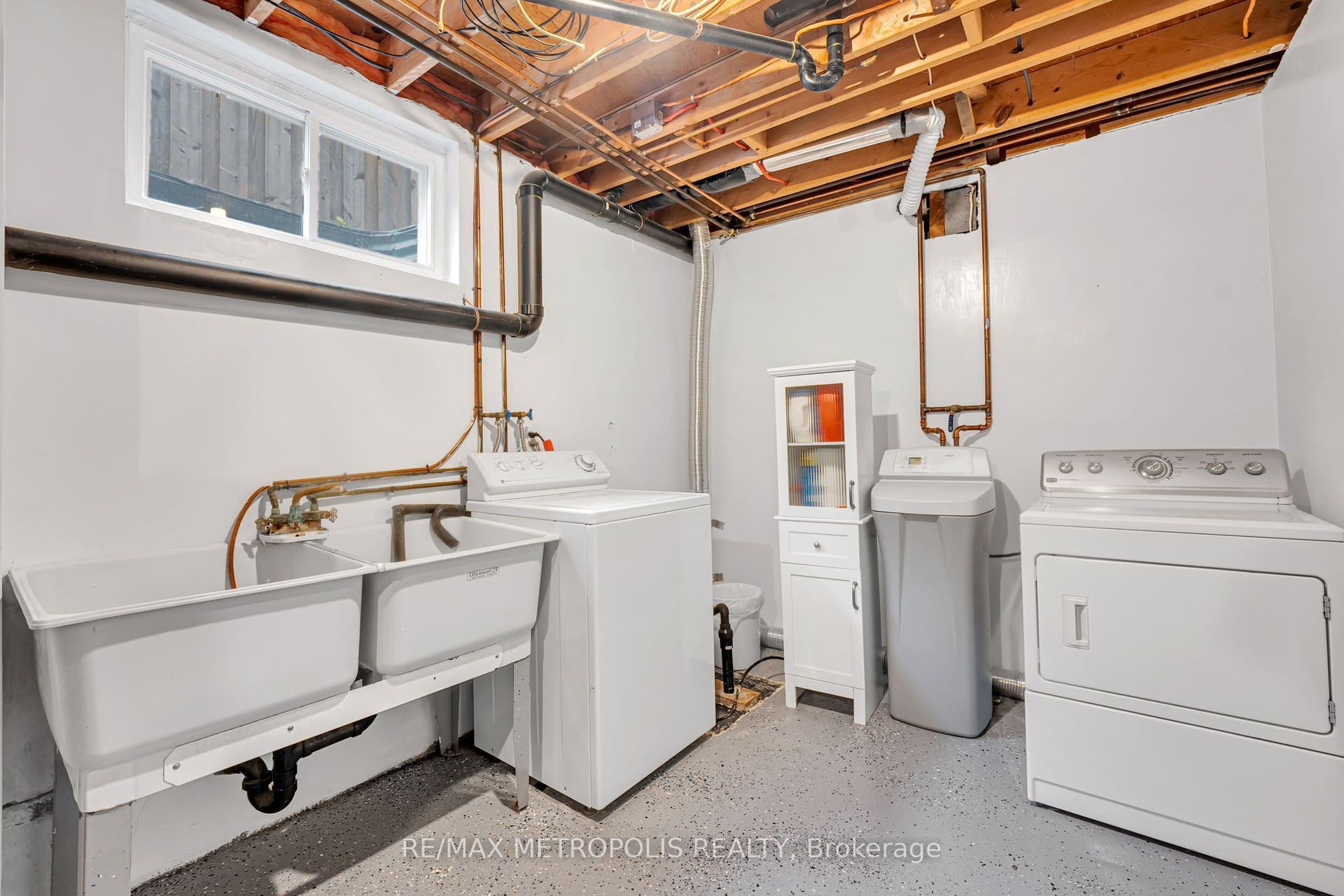 598 Black Oak Crescent, Waterloo, Waterloo, Waterloo ON N2V 1A5