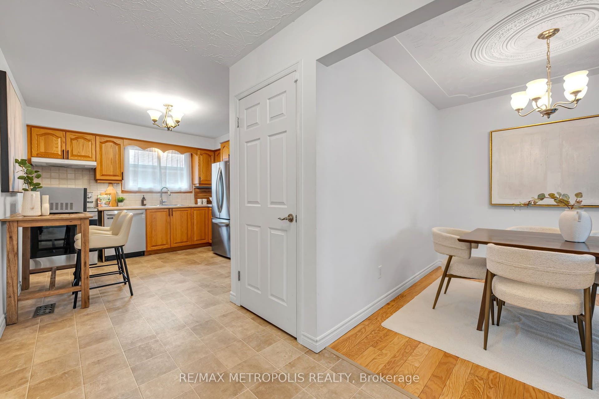 598 Black Oak Crescent, Waterloo, Waterloo, Waterloo ON N2V 1A5