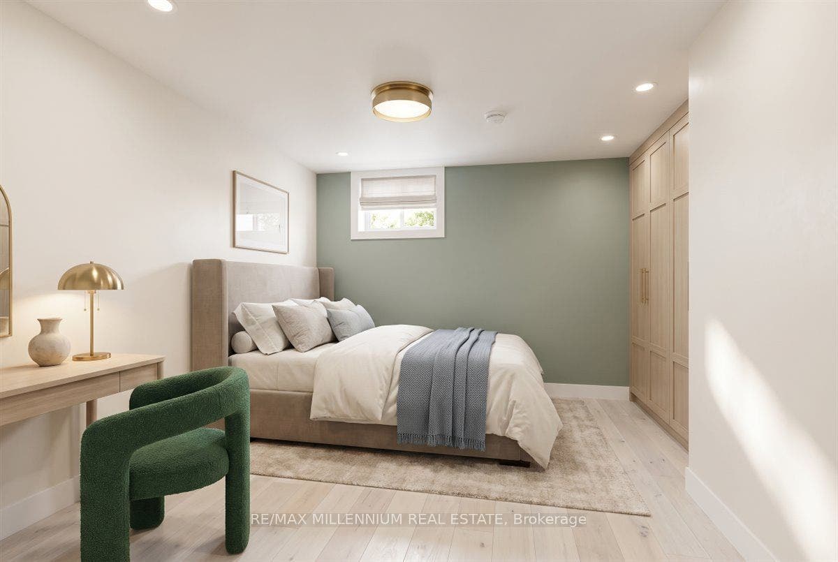37 Radford Street, Hamilton, Hamilton ON L8S 3E5