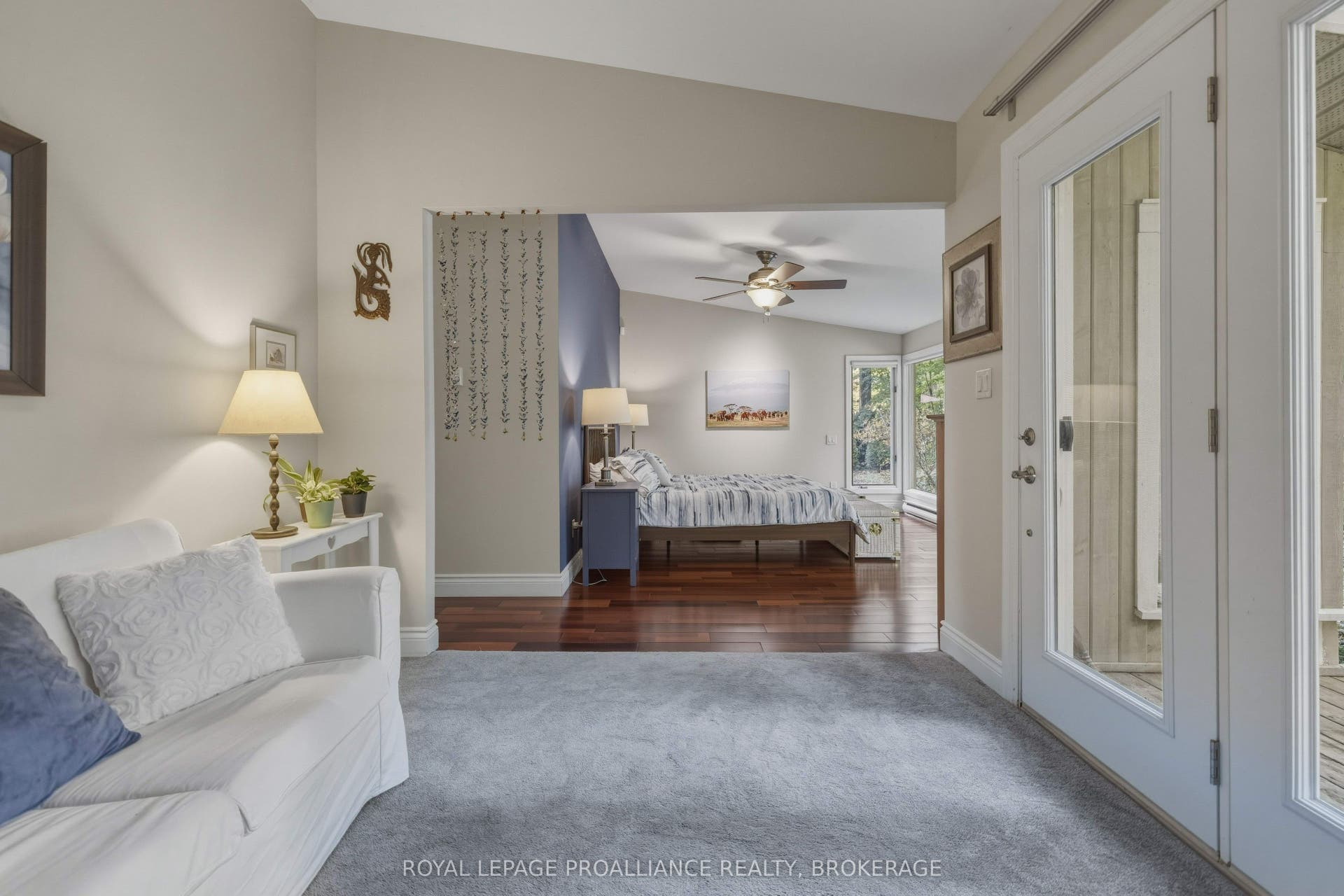 27 Riverside Drive, Kingston, Frontenac ON K7L 4V1