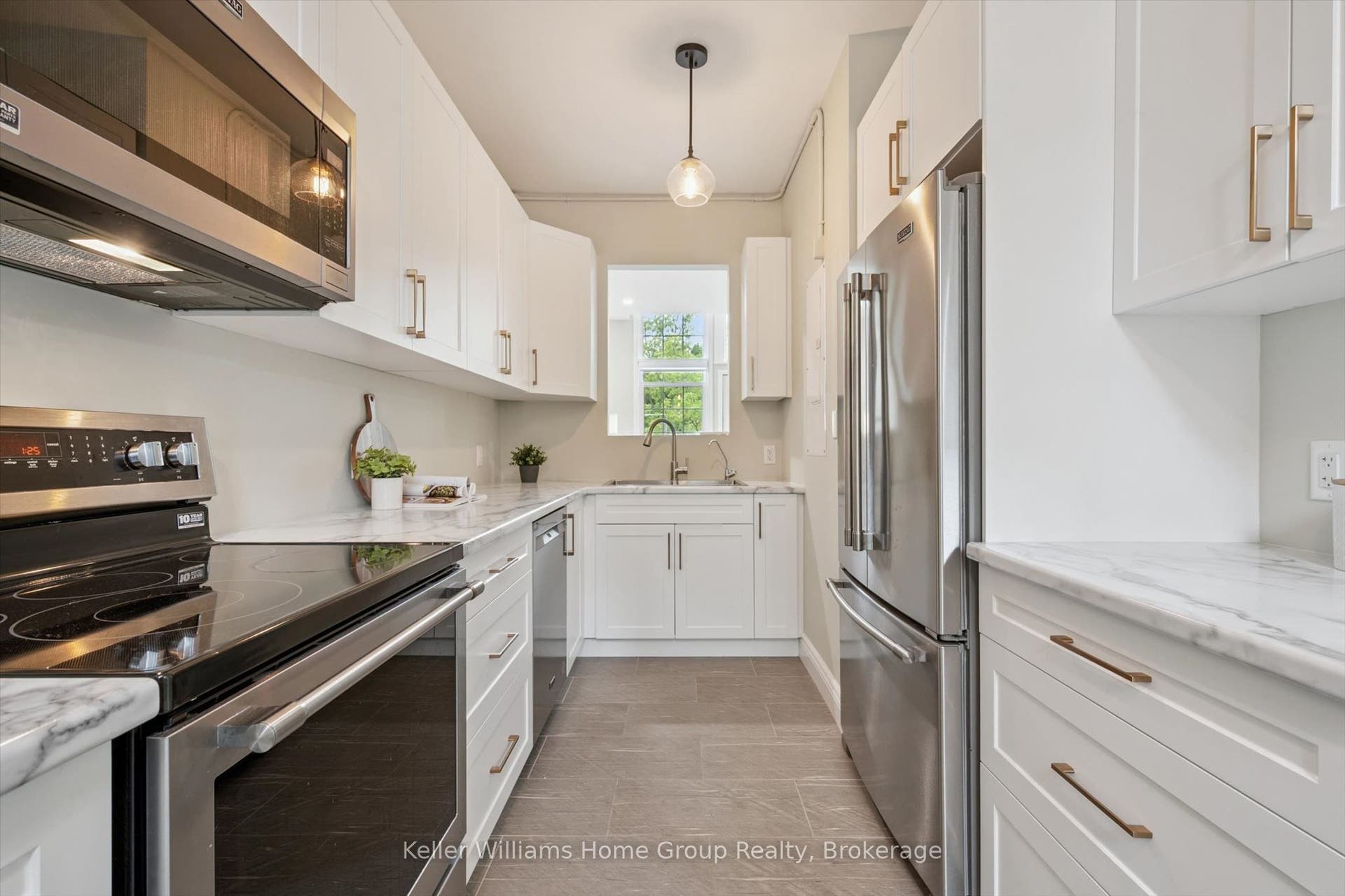 196 Arthur Street N, #6, Guelph, Wellington ON N1E 4V8 196 Arthur Street N, #6, Guelph, Wellington ON N1E 4V8