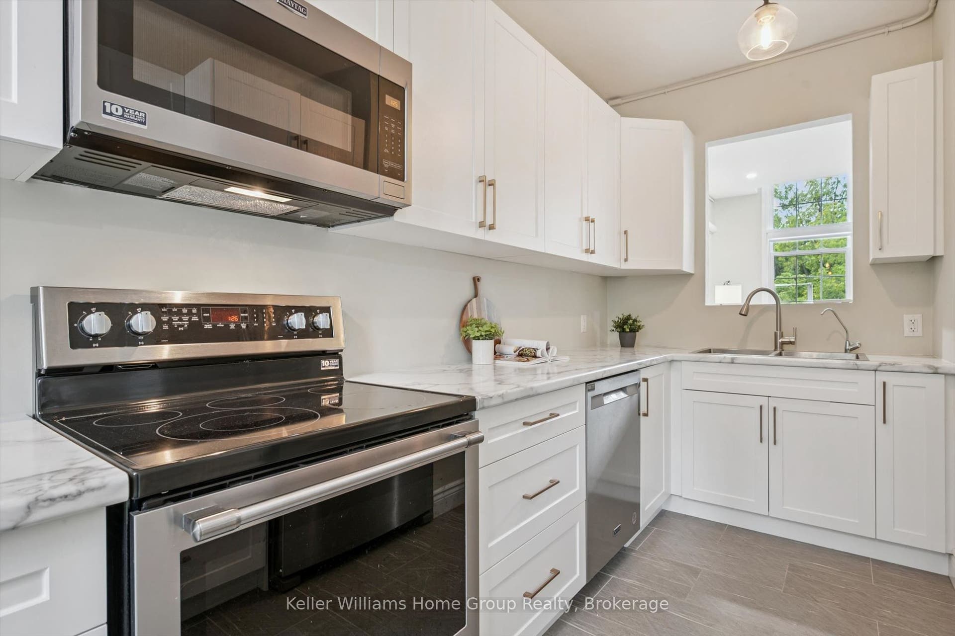 196 Arthur Street N, #6, Guelph, Wellington ON N1E 4V8 196 Arthur Street N, #6, Guelph, Wellington ON N1E 4V8