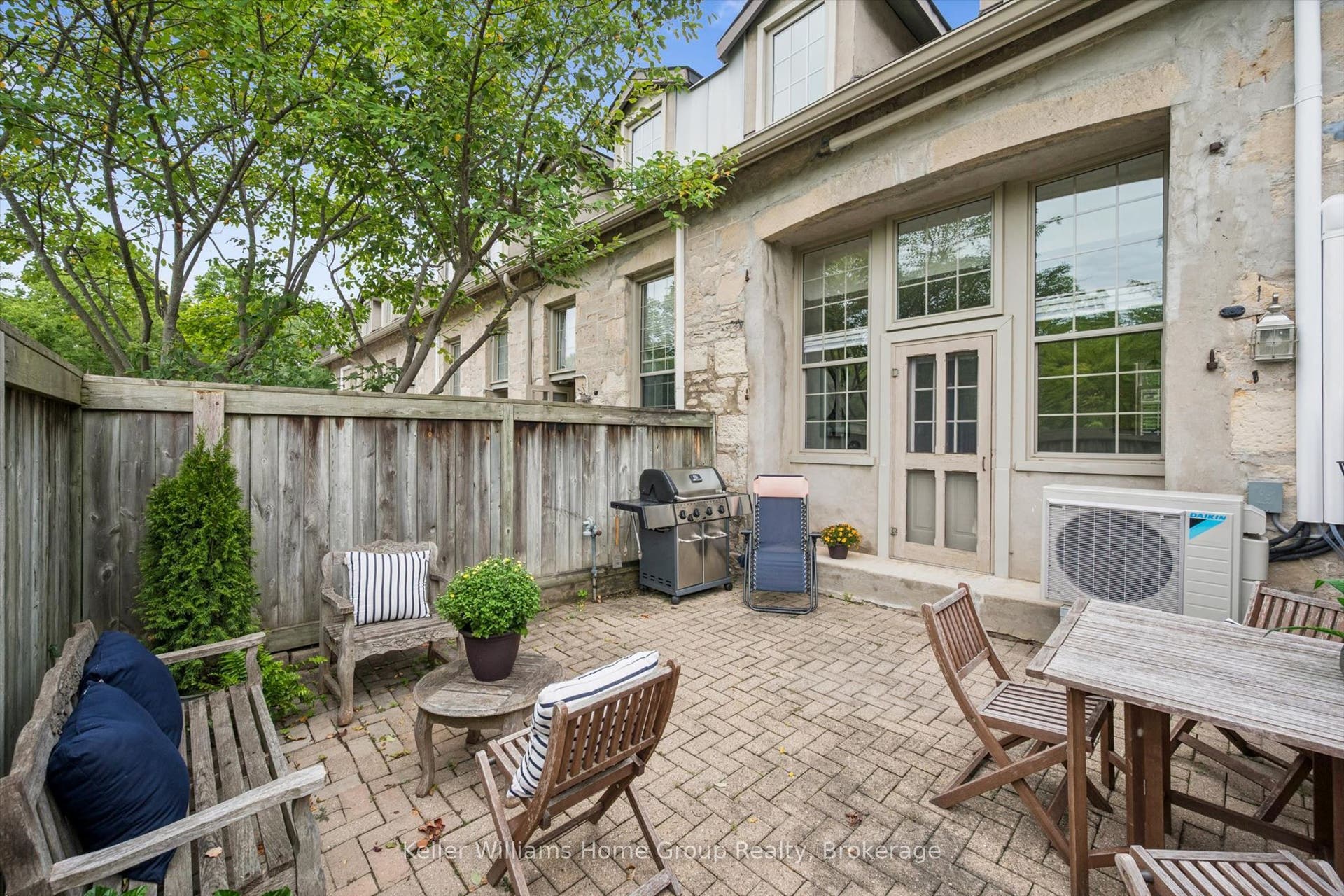 196 Arthur Street N, #6, Guelph, Wellington ON N1E 4V8 196 Arthur Street N, #6, Guelph, Wellington ON N1E 4V8