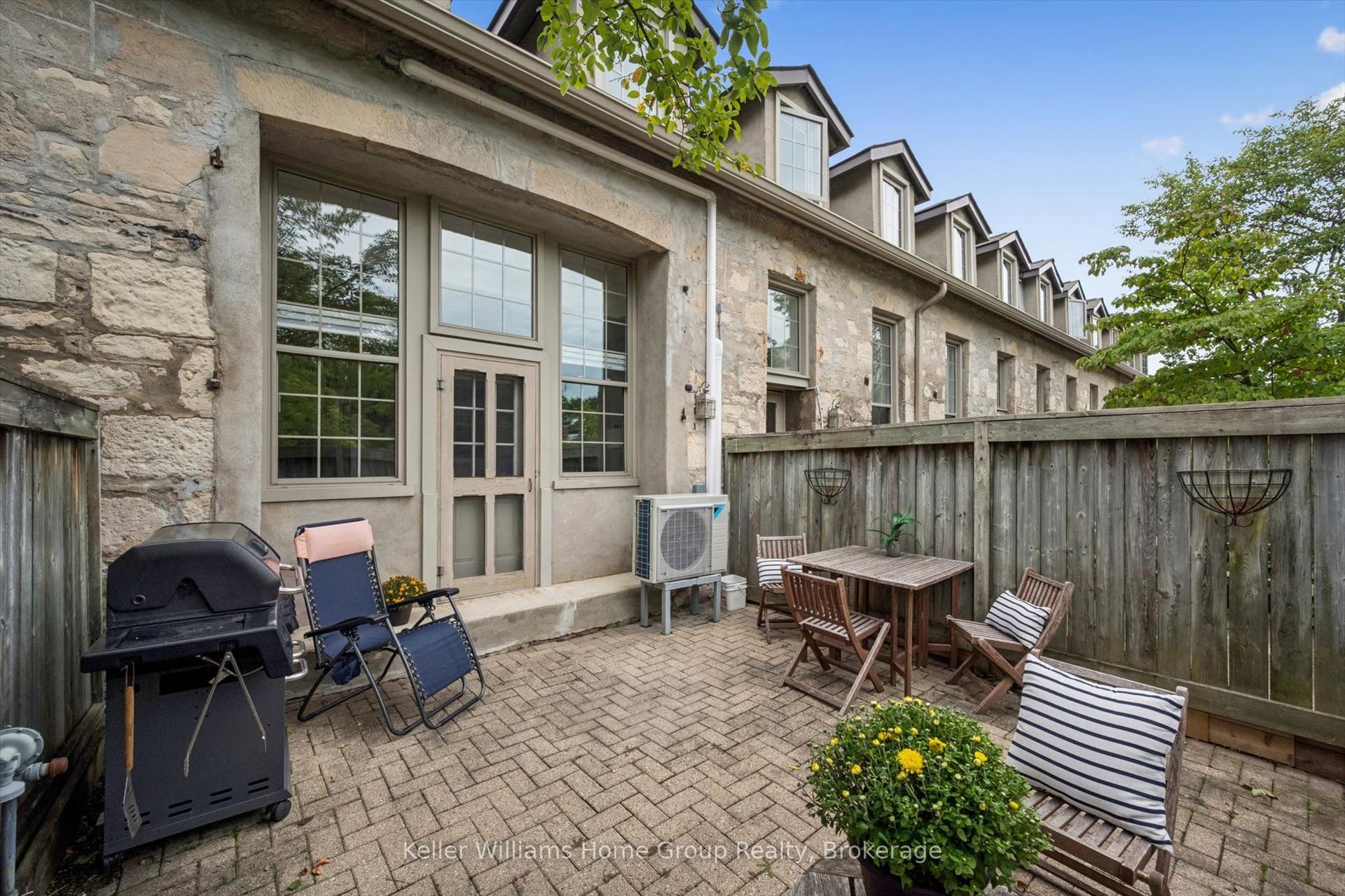 196 Arthur Street N, #6, Guelph, Wellington ON N1E 4V8 196 Arthur Street N, #6, Guelph, Wellington ON N1E 4V8