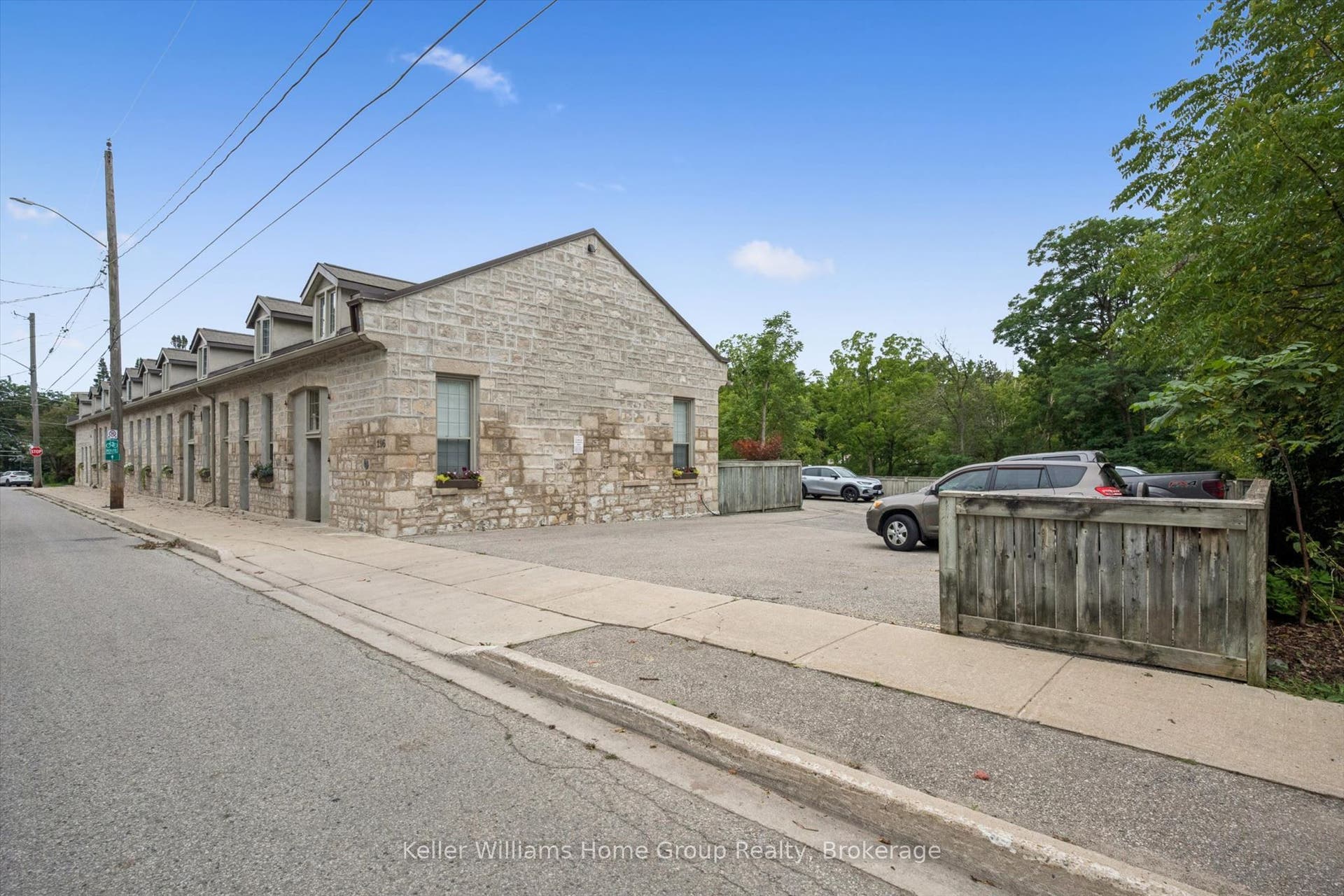 196 Arthur Street N, #6, Guelph, Wellington ON N1E 4V8 196 Arthur Street N, #6, Guelph, Wellington ON N1E 4V8