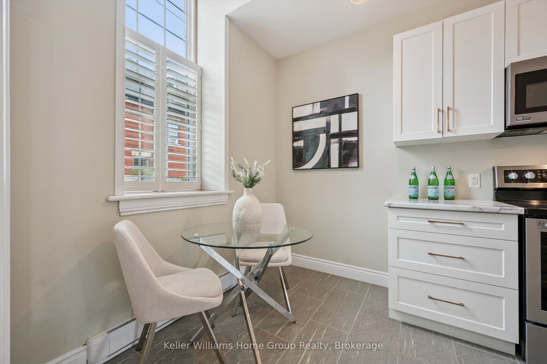196 Arthur Street N, #6, Guelph, Wellington ON N1E 4V8 196 Arthur Street N, #6, Guelph, Wellington ON N1E 4V8