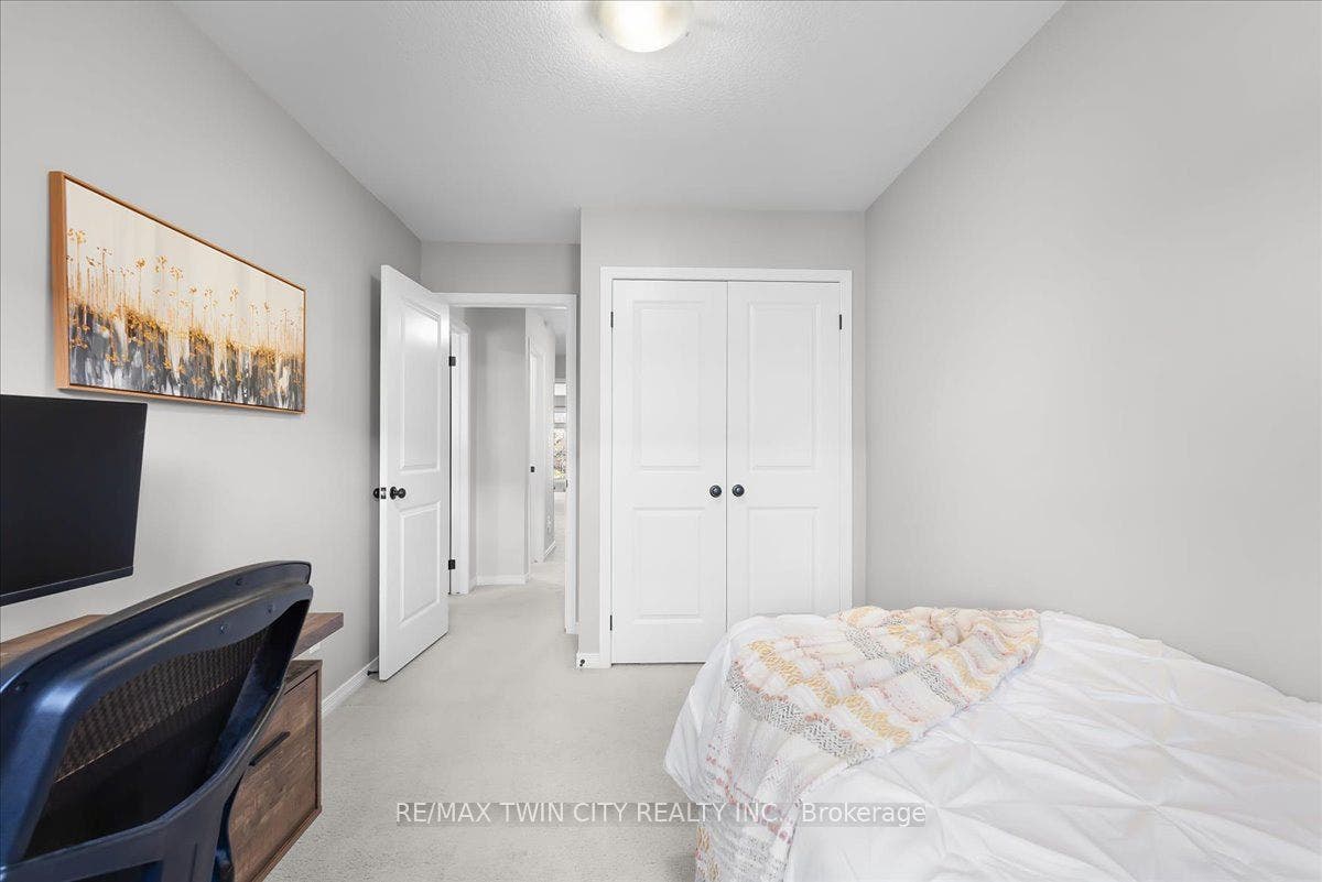 72 Meadowridge Street, Kitchener, Kitchener, Waterloo ON N2P 0E2 72 Meadowridge Street, Kitchener, Kitchener, Waterloo ON N2P 0E2
