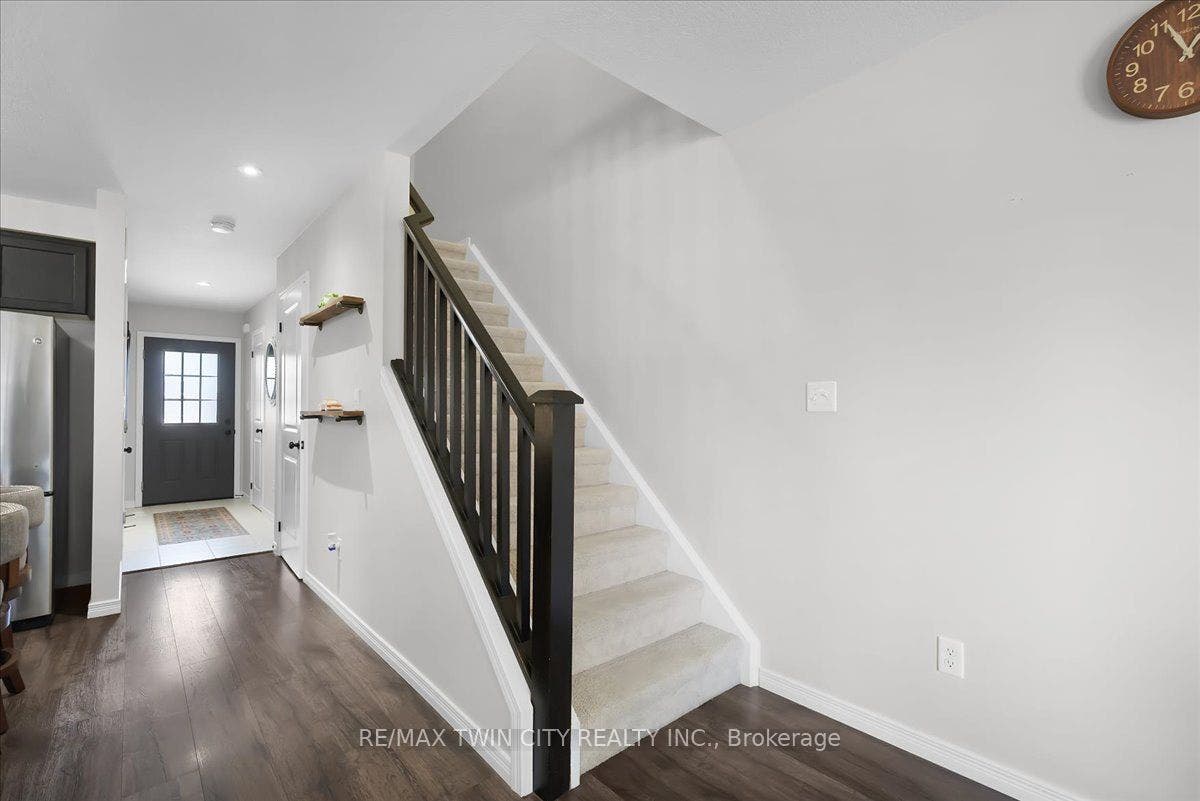 72 Meadowridge Street, Kitchener, Kitchener, Waterloo ON N2P 0E2 72 Meadowridge Street, Kitchener, Kitchener, Waterloo ON N2P 0E2