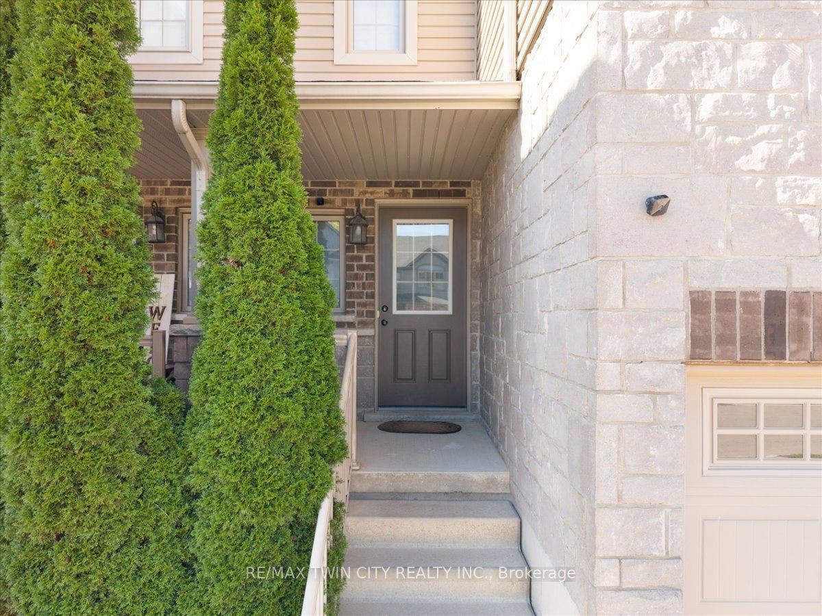 72 Meadowridge Street, Kitchener, Kitchener, Waterloo ON N2P 0E2 72 Meadowridge Street, Kitchener, Kitchener, Waterloo ON N2P 0E2