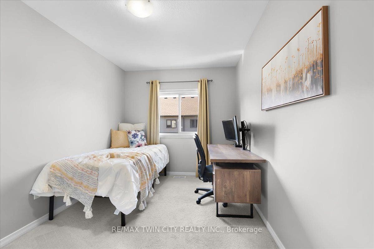 72 Meadowridge Street, Kitchener, Kitchener, Waterloo ON N2P 0E2 72 Meadowridge Street, Kitchener, Kitchener, Waterloo ON N2P 0E2