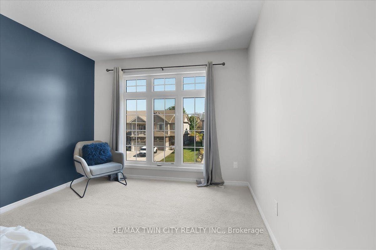 72 Meadowridge Street, Kitchener, Kitchener, Waterloo ON N2P 0E2 72 Meadowridge Street, Kitchener, Kitchener, Waterloo ON N2P 0E2