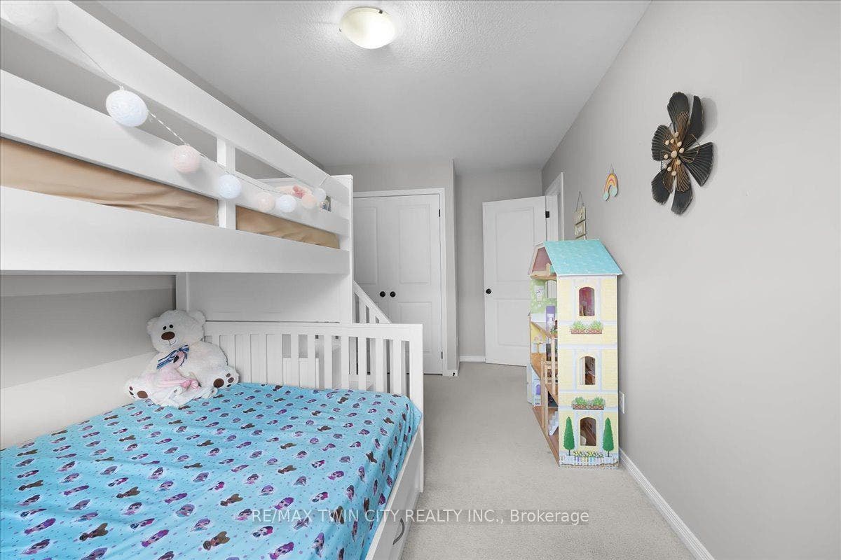 72 Meadowridge Street, Kitchener, Kitchener, Waterloo ON N2P 0E2 72 Meadowridge Street, Kitchener, Kitchener, Waterloo ON N2P 0E2