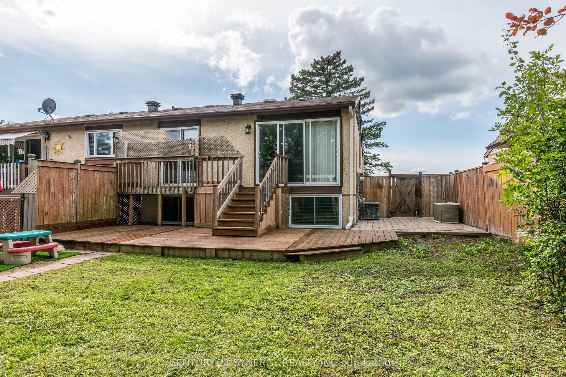 68 Sheldrake Drive, Kanata, Ottawa ON K2L 1S8 68 Sheldrake Drive, Kanata, Ottawa ON K2L 1S8