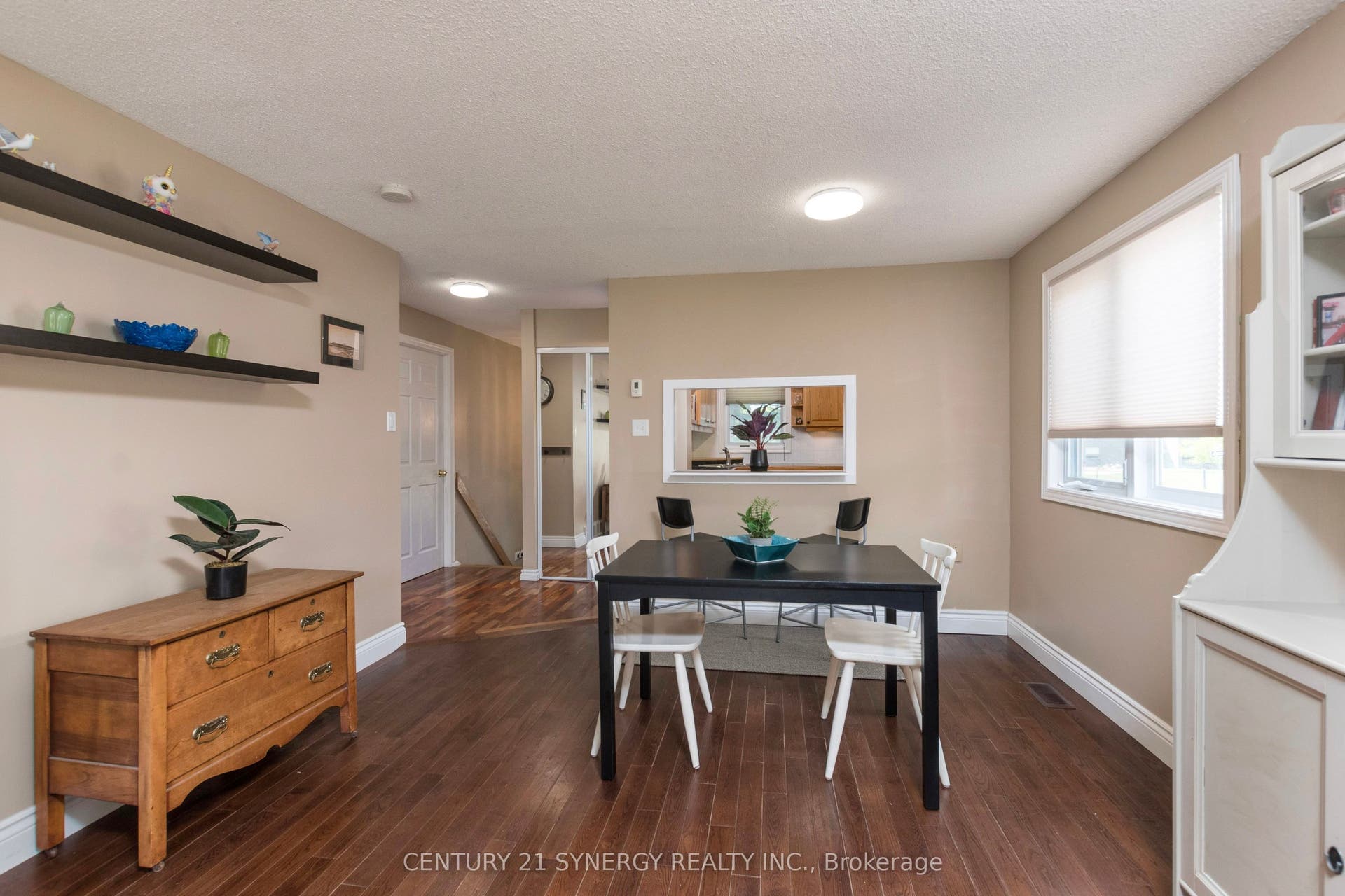 68 Sheldrake Drive, Kanata, Ottawa ON K2L 1S8 68 Sheldrake Drive, Kanata, Ottawa ON K2L 1S8
