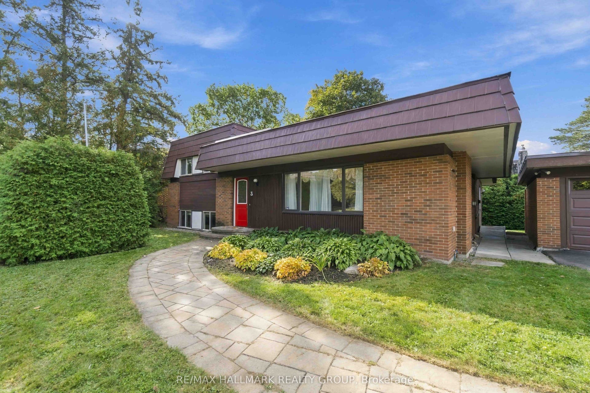 3 Sandwell Crescent, Kanata, Ottawa ON K2K 1V2 3 Sandwell Crescent, Kanata, Ottawa ON K2K 1V2