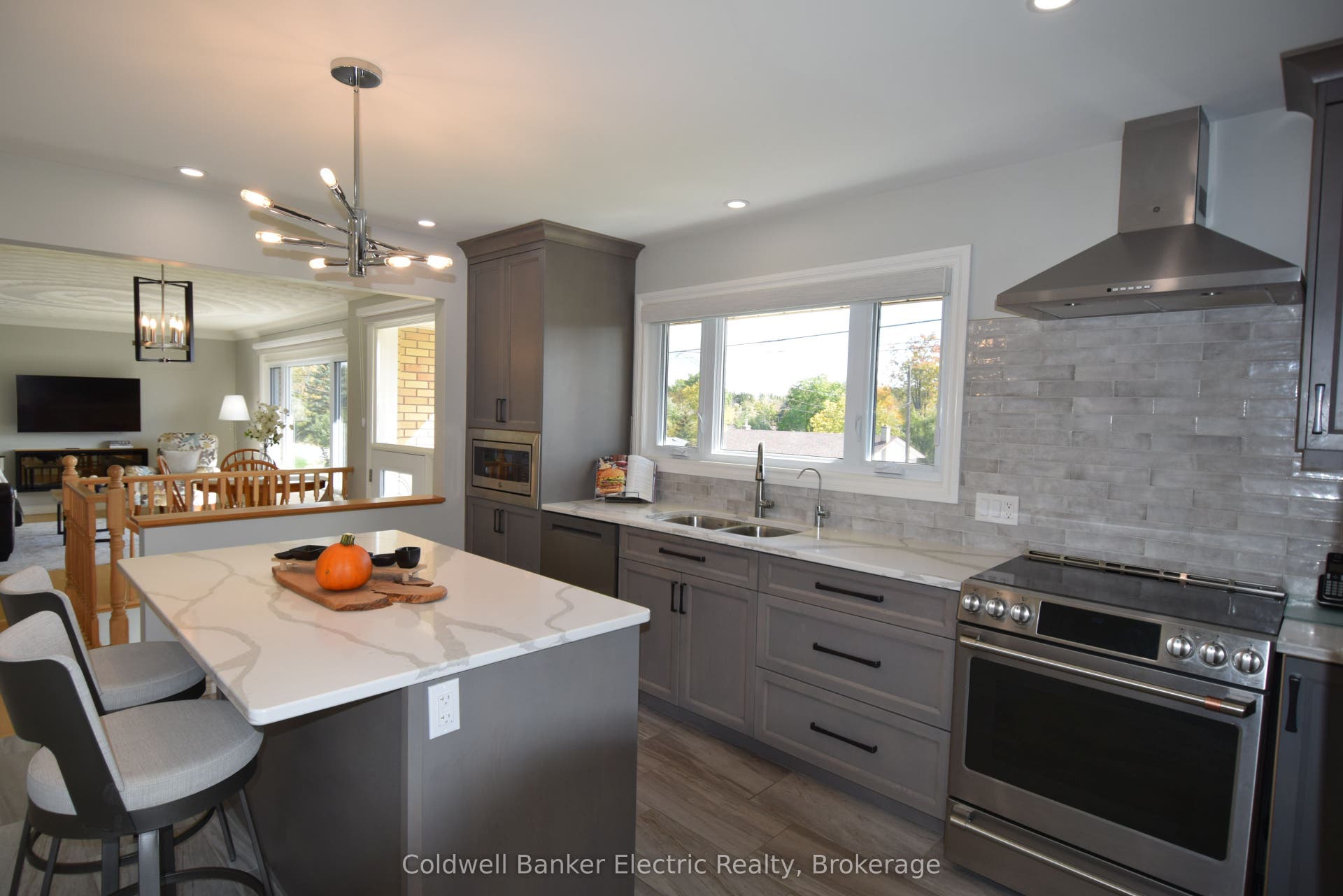 282 Gifford Drive, Douro-Dummer, Peterborough ON K9L 1A7