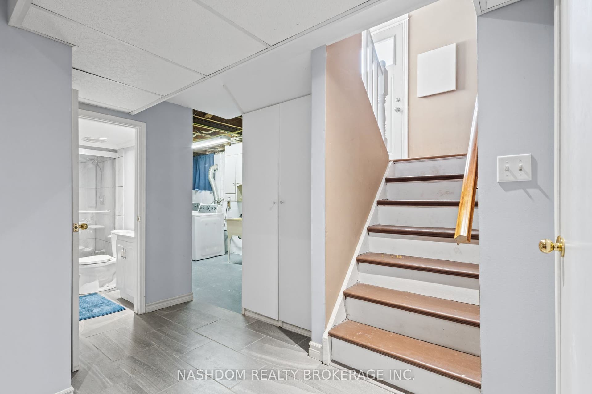 366 East 17th Street, Hamilton, Hamilton ON L9A 4N2