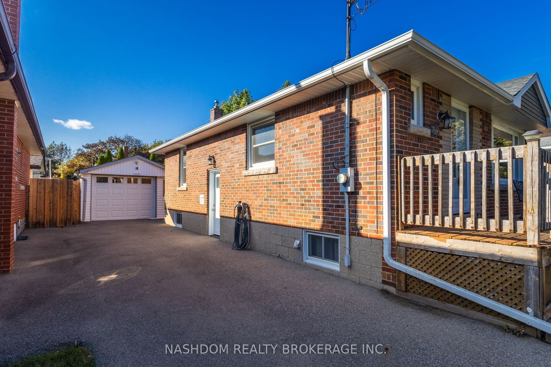 366 East 17th Street, Hamilton, Hamilton ON L9A 4N2