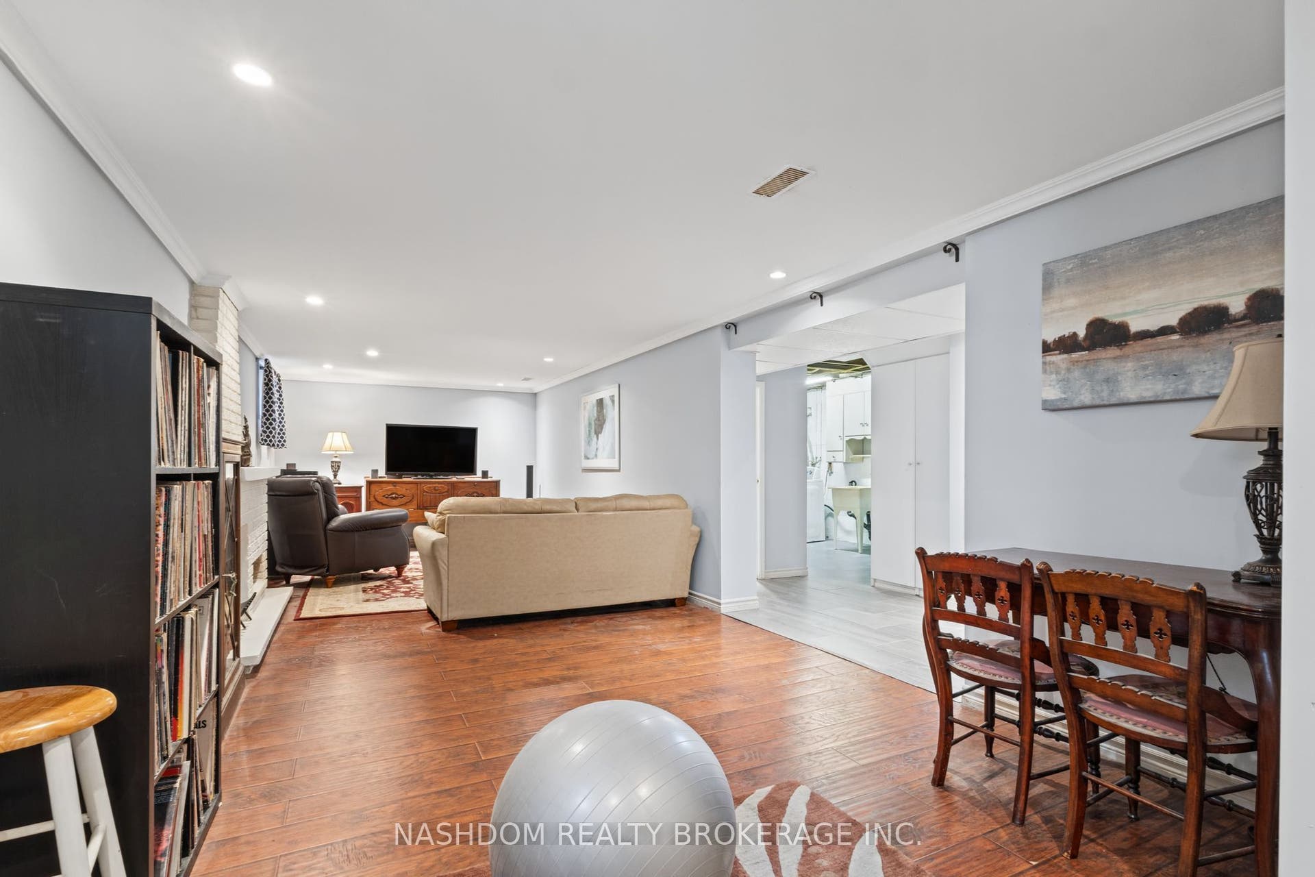 366 East 17th Street, Hamilton, Hamilton ON L9A 4N2