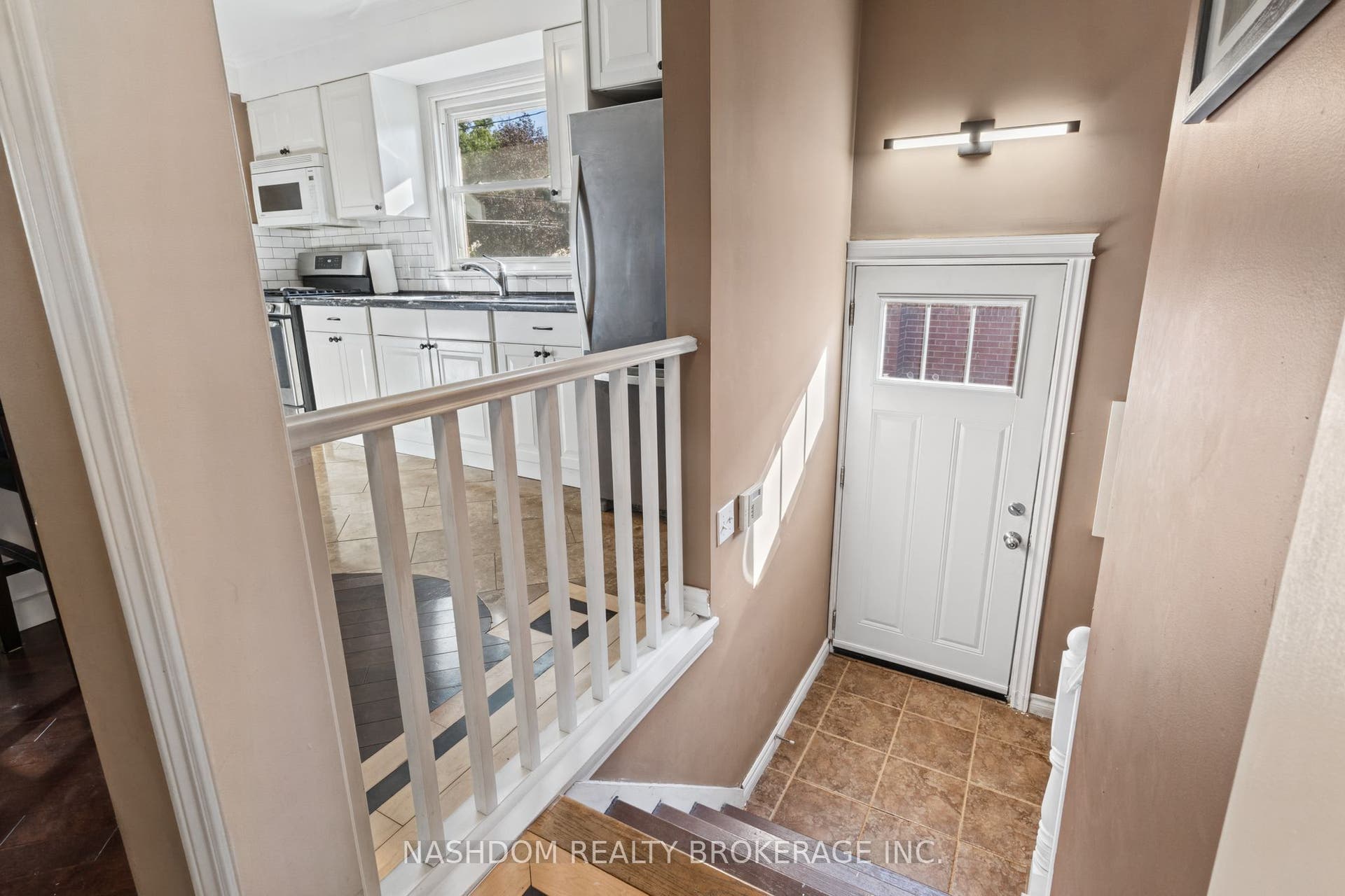 366 East 17th Street, Hamilton, Hamilton ON L9A 4N2