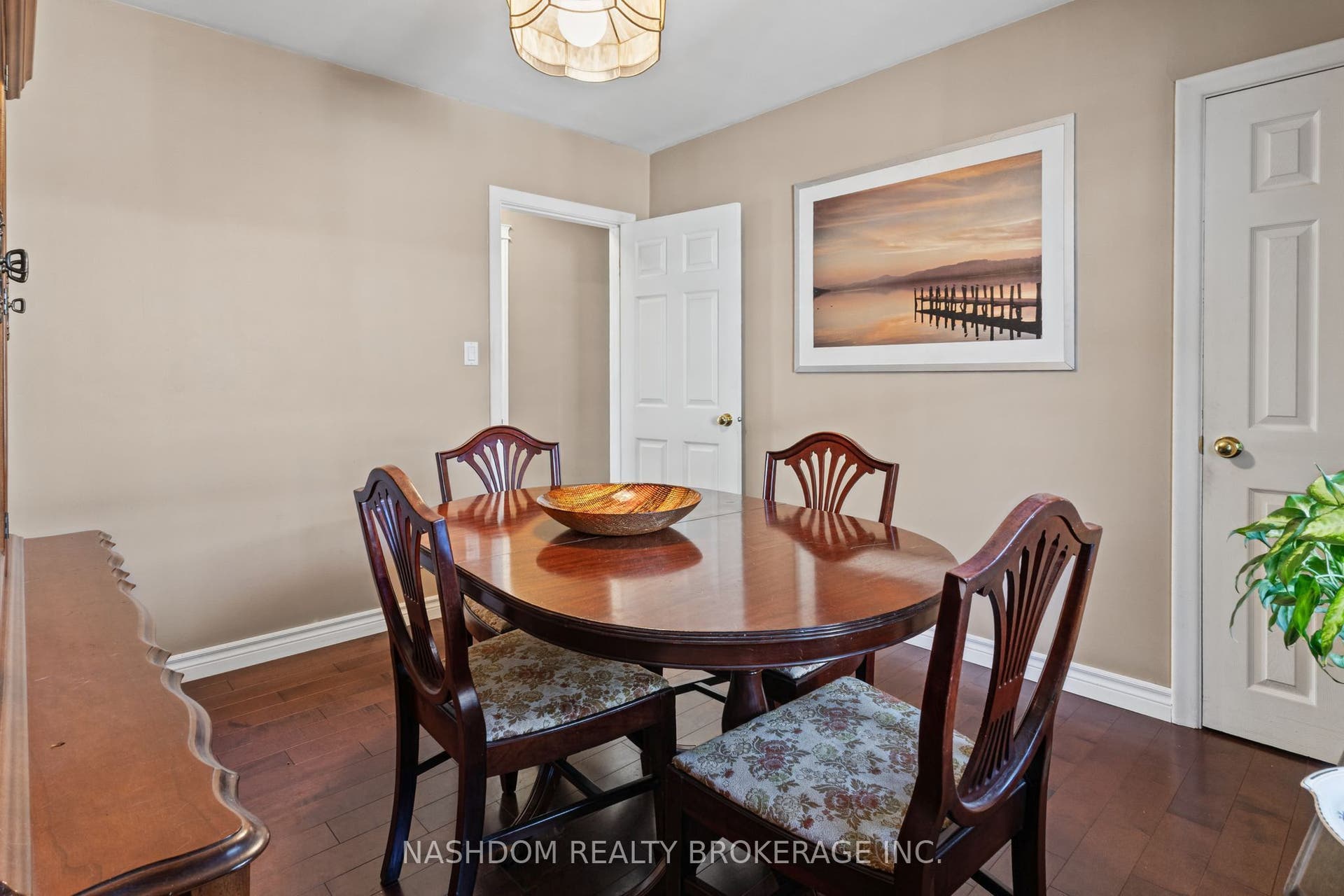 366 East 17th Street, Hamilton, Hamilton ON L9A 4N2