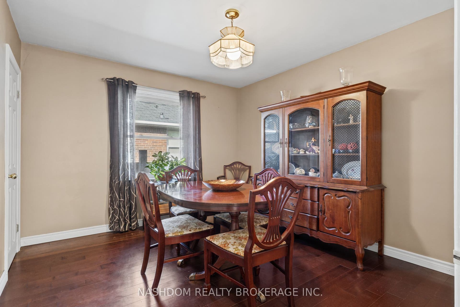 366 East 17th Street, Hamilton, Hamilton ON L9A 4N2