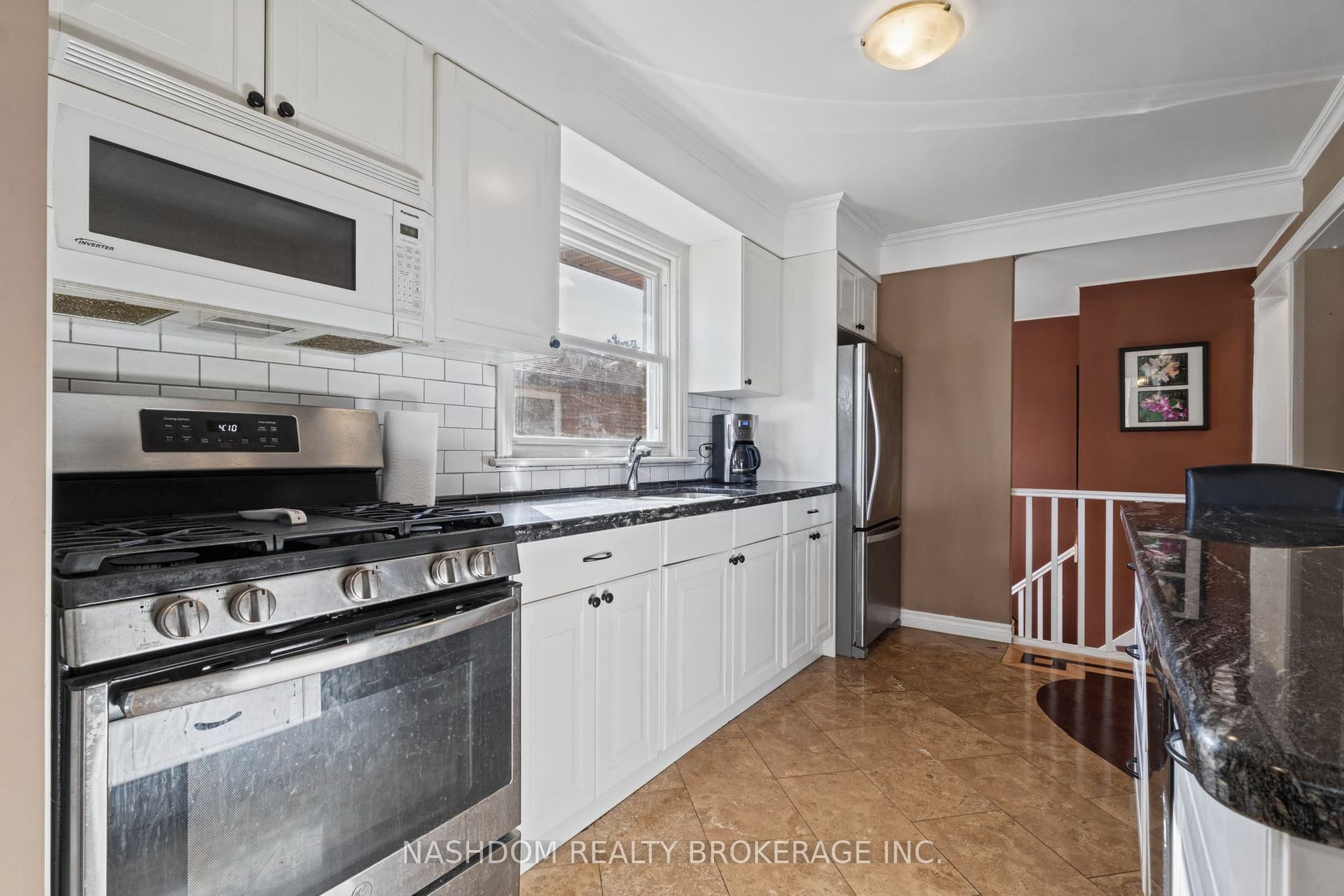 366 East 17th Street, Hamilton, Hamilton ON L9A 4N2