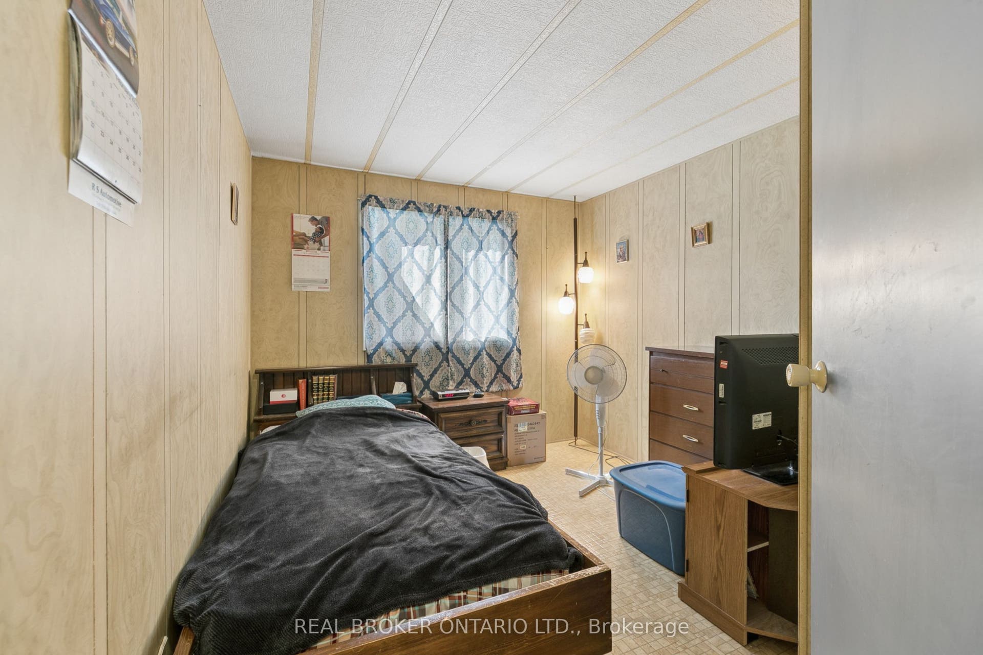 195 John Street S, Minto, Wellington ON N0G 1Z0