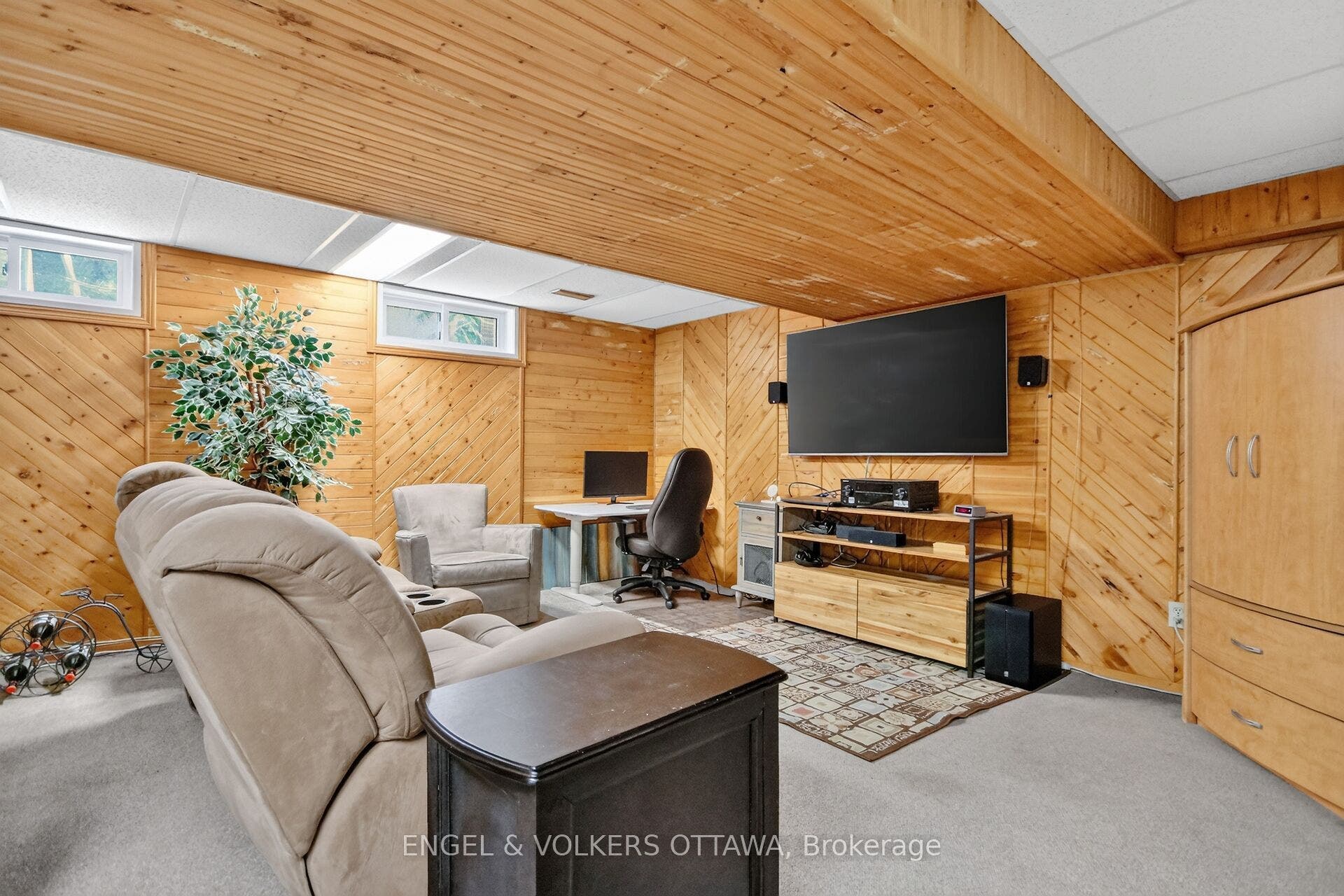 138 Sherway Drive, Barrhaven, Ottawa ON K2J 1P1 138 Sherway Drive, Barrhaven, Ottawa ON K2J 1P1