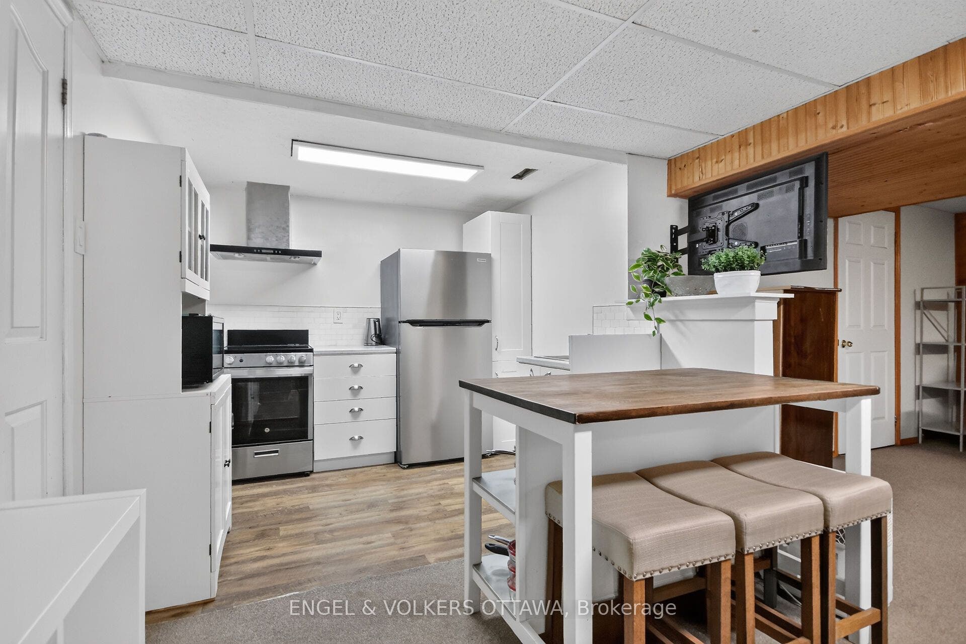 138 Sherway Drive, Barrhaven, Ottawa ON K2J 1P1 Basement Kitchen