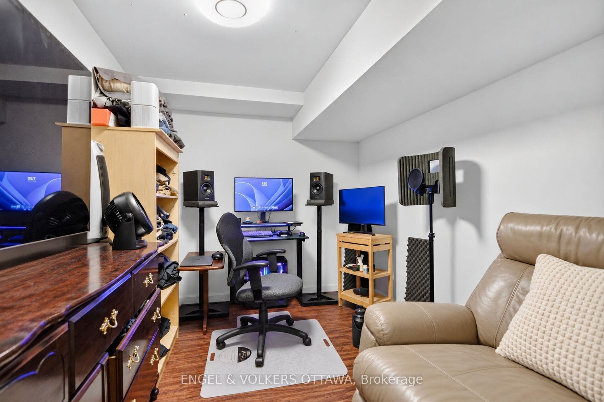 138 Sherway Drive, Barrhaven, Ottawa ON K2J 1P1 Virtually Staged