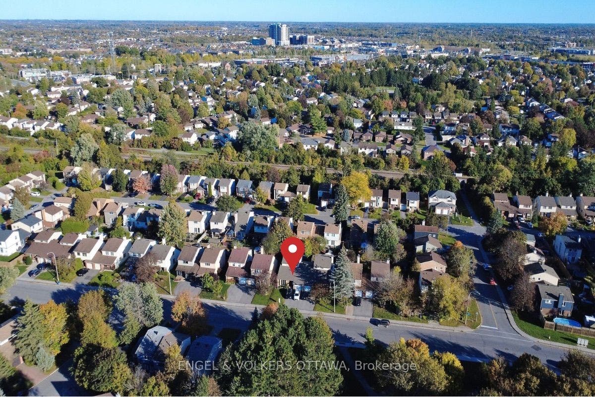 138 Sherway Drive, Barrhaven, Ottawa ON K2J 1P1 138 Sherway Drive, Barrhaven, Ottawa ON K2J 1P1