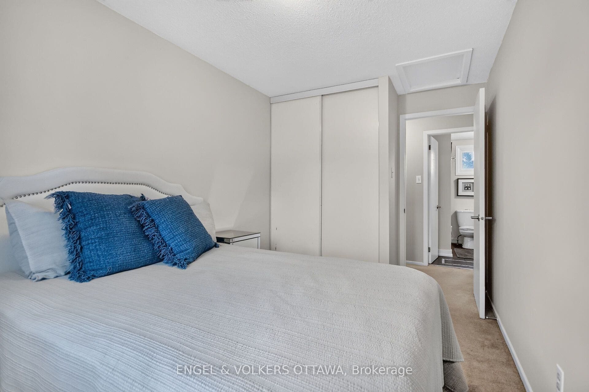 138 Sherway Drive, Barrhaven, Ottawa ON K2J 1P1 138 Sherway Drive, Barrhaven, Ottawa ON K2J 1P1