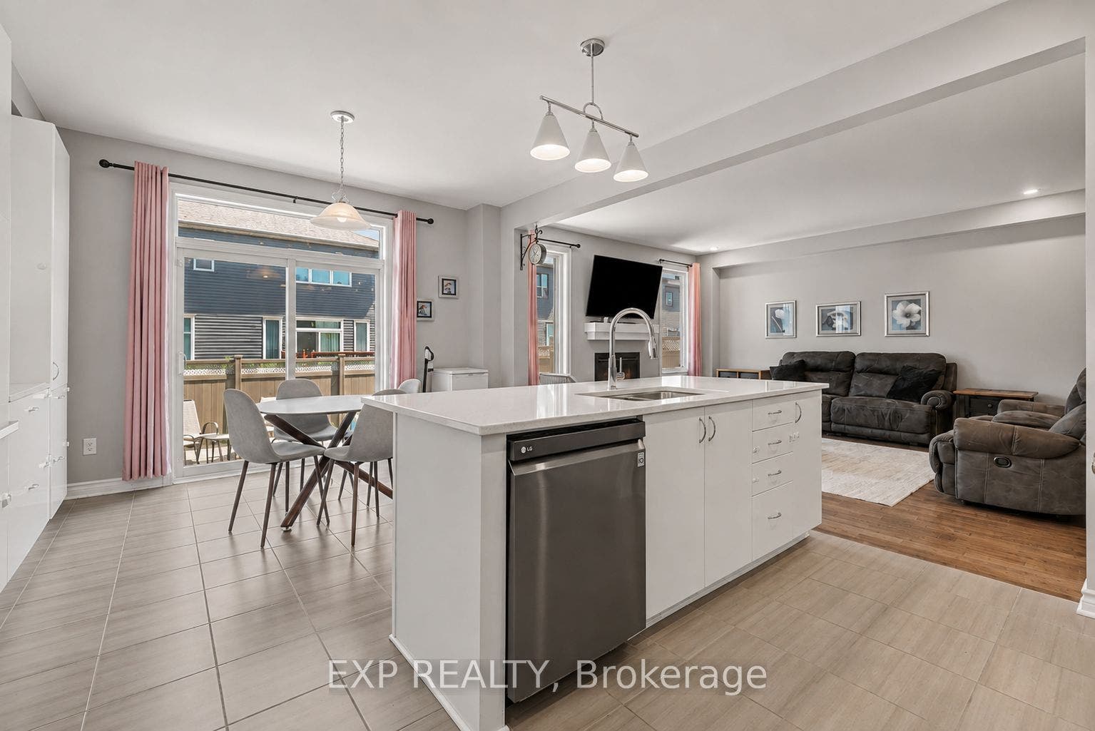 719 Cashmere Terrace, Barrhaven, Ottawa ON K2J 6M2 719 Cashmere Terrace, Barrhaven, Ottawa ON K2J 6M2