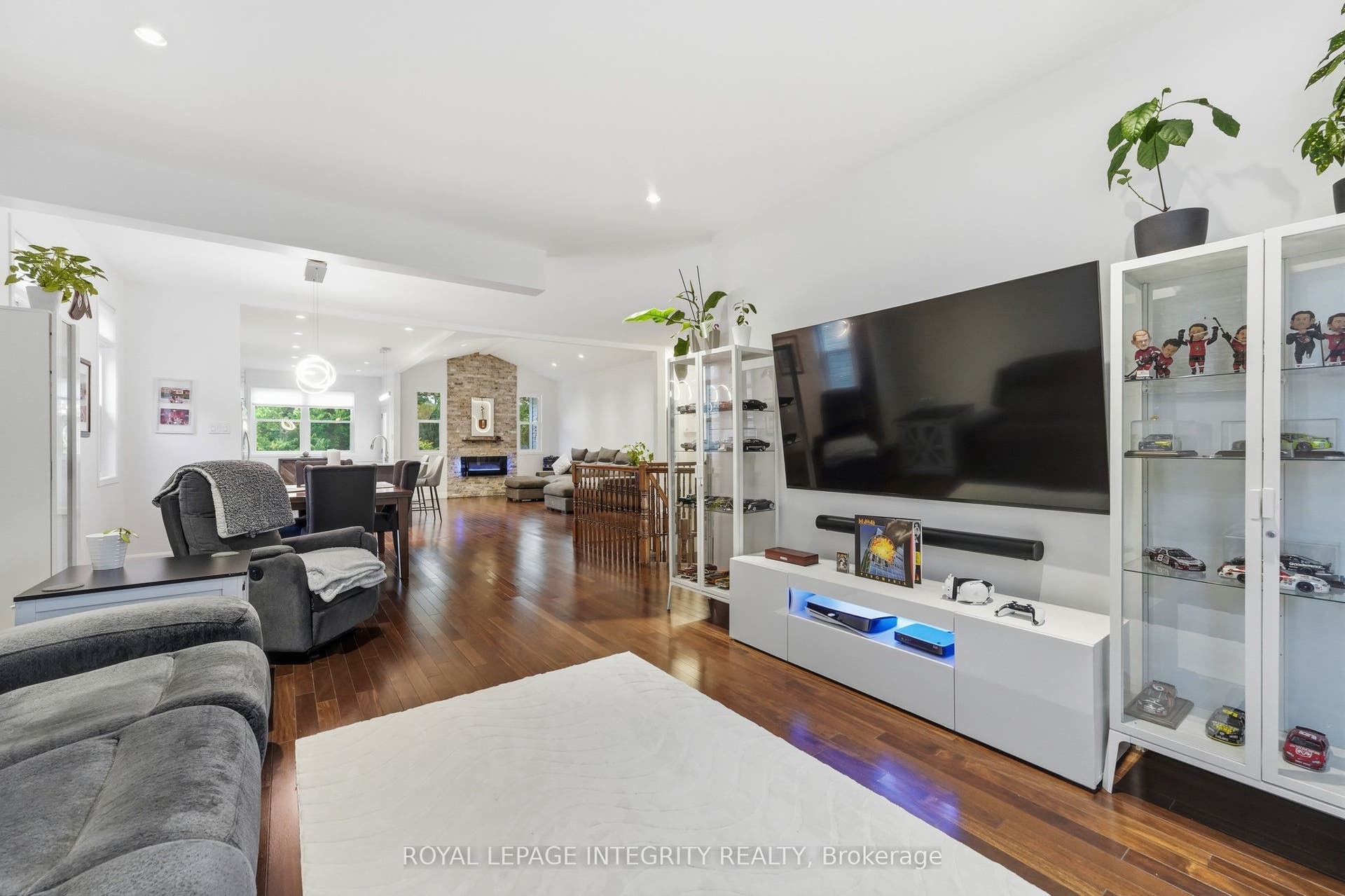 443 Landswood Way, Stittsville - Munster - Richmond, Ottawa ON K2S 0A4 443 Landswood Way, Stittsville - Munster - Richmond, Ottawa ON K2S 0A4