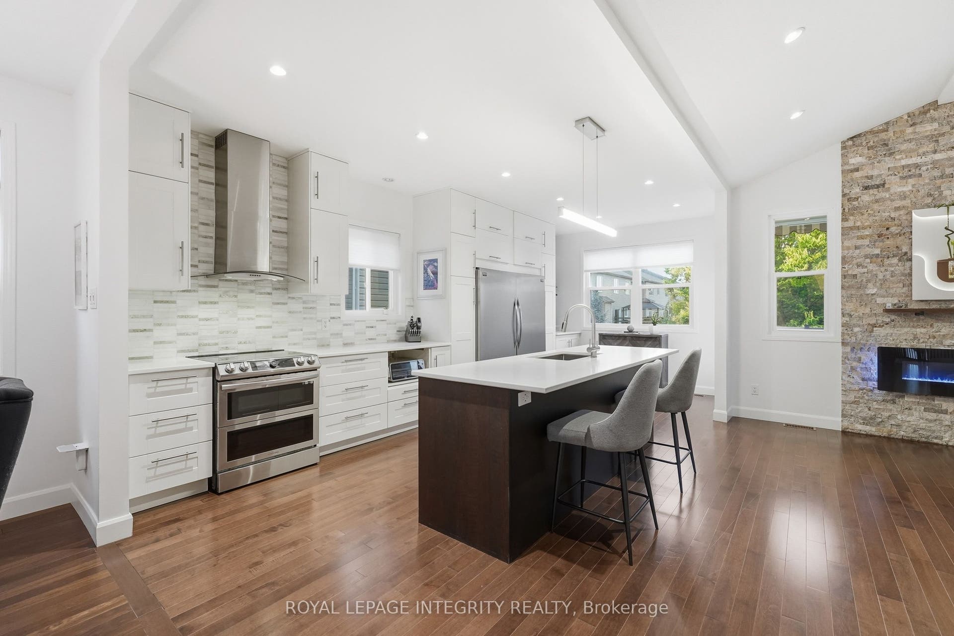 443 Landswood Way, Stittsville - Munster - Richmond, Ottawa ON K2S 0A4 443 Landswood Way, Stittsville - Munster - Richmond, Ottawa ON K2S 0A4