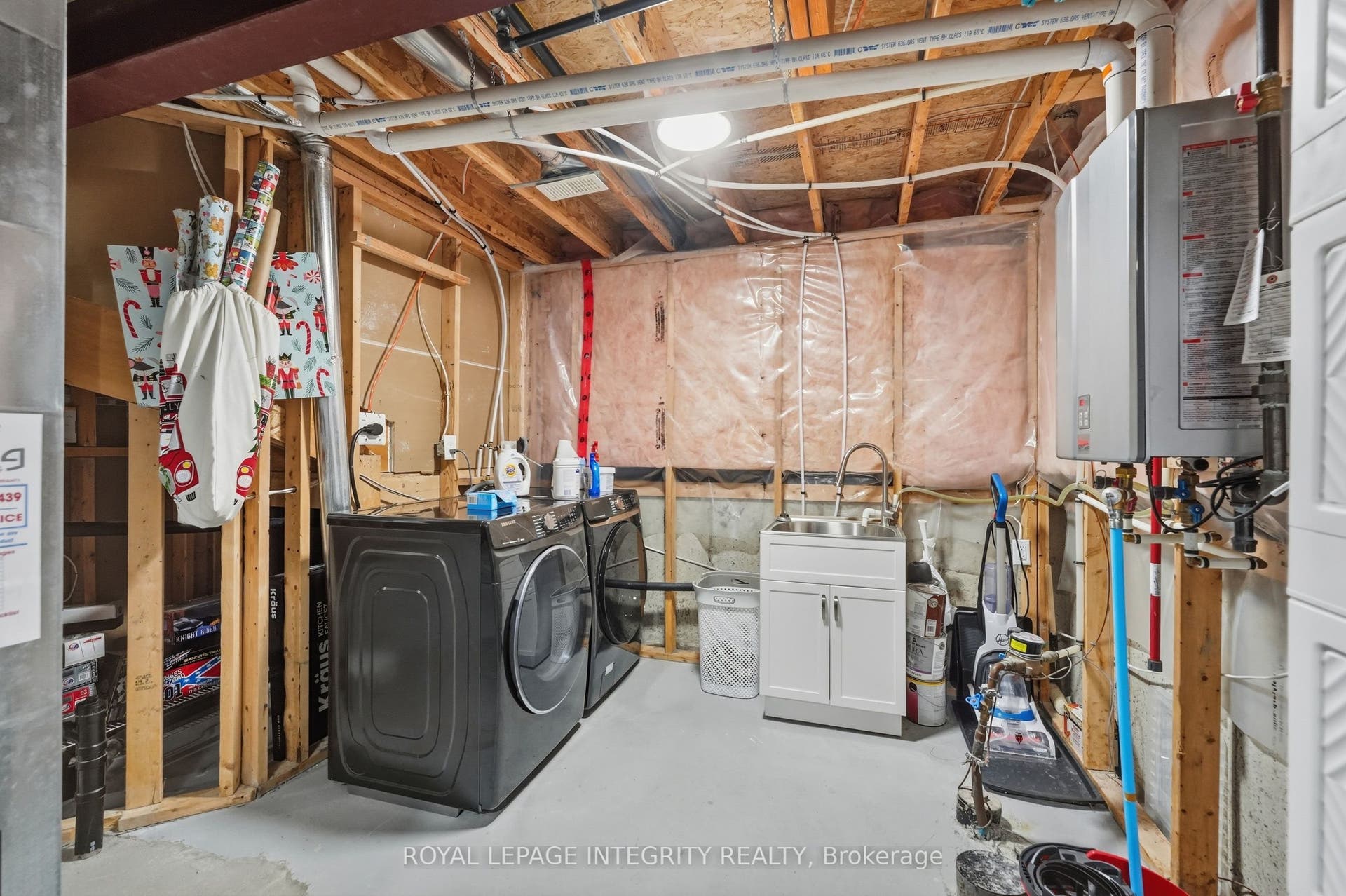 443 Landswood Way, Stittsville - Munster - Richmond, Ottawa ON K2S 0A4 443 Landswood Way, Stittsville - Munster - Richmond, Ottawa ON K2S 0A4