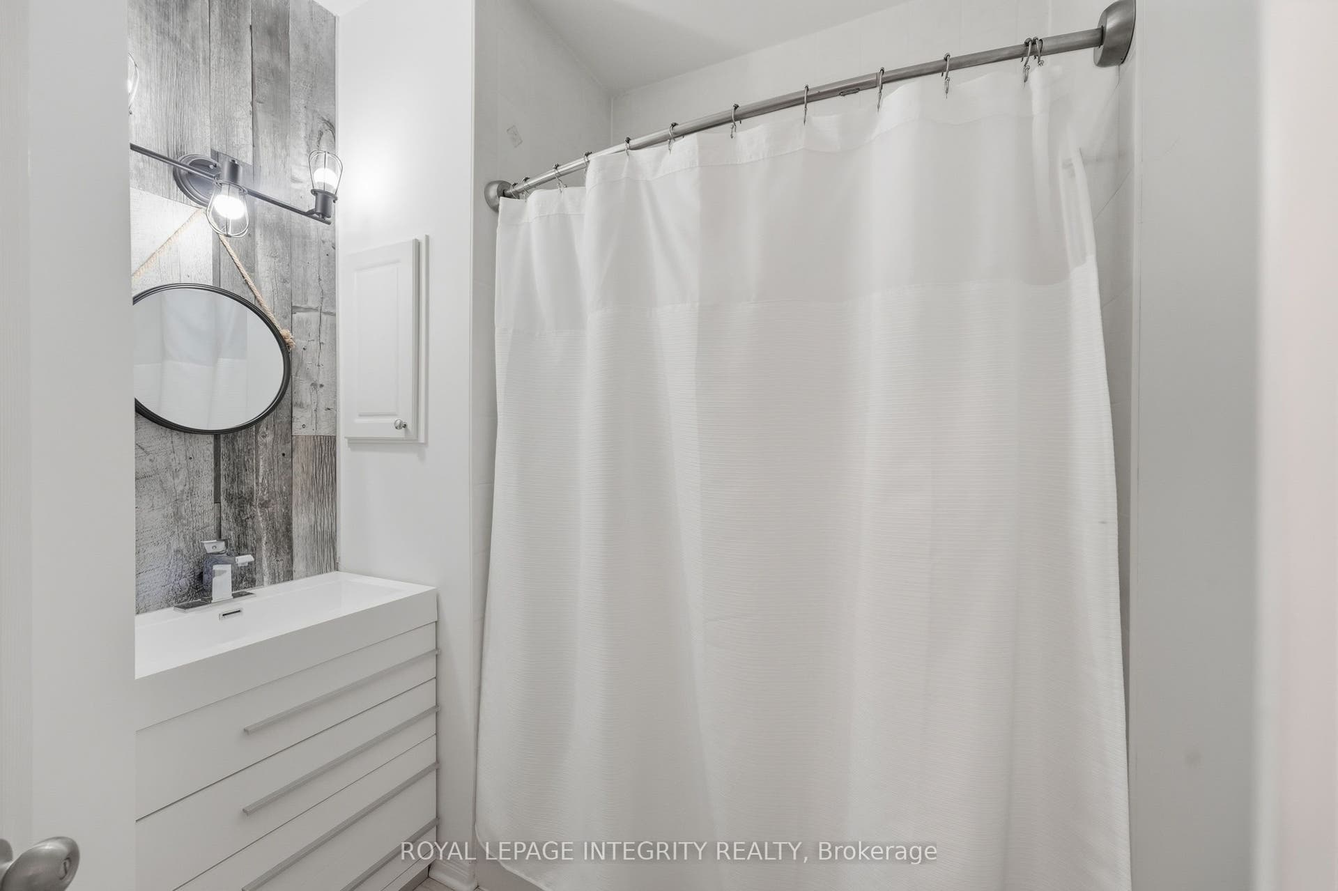 443 Landswood Way, Stittsville - Munster - Richmond, Ottawa ON K2S 0A4 443 Landswood Way, Stittsville - Munster - Richmond, Ottawa ON K2S 0A4