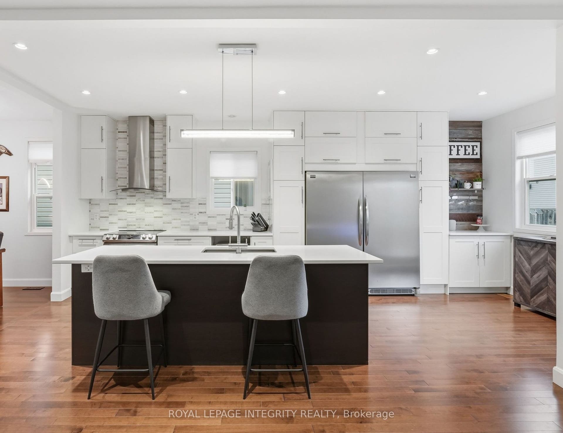 443 Landswood Way, Stittsville - Munster - Richmond, Ottawa ON K2S 0A4 443 Landswood Way, Stittsville - Munster - Richmond, Ottawa ON K2S 0A4