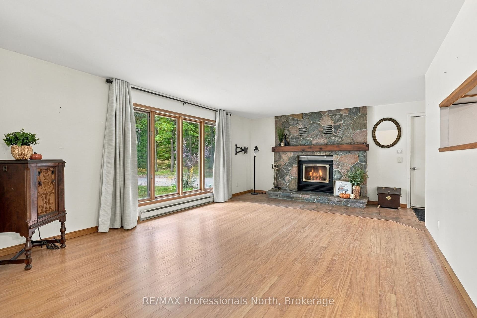 1164 Nicholls Road, Bracebridge, Muskoka ON P1L 0K7