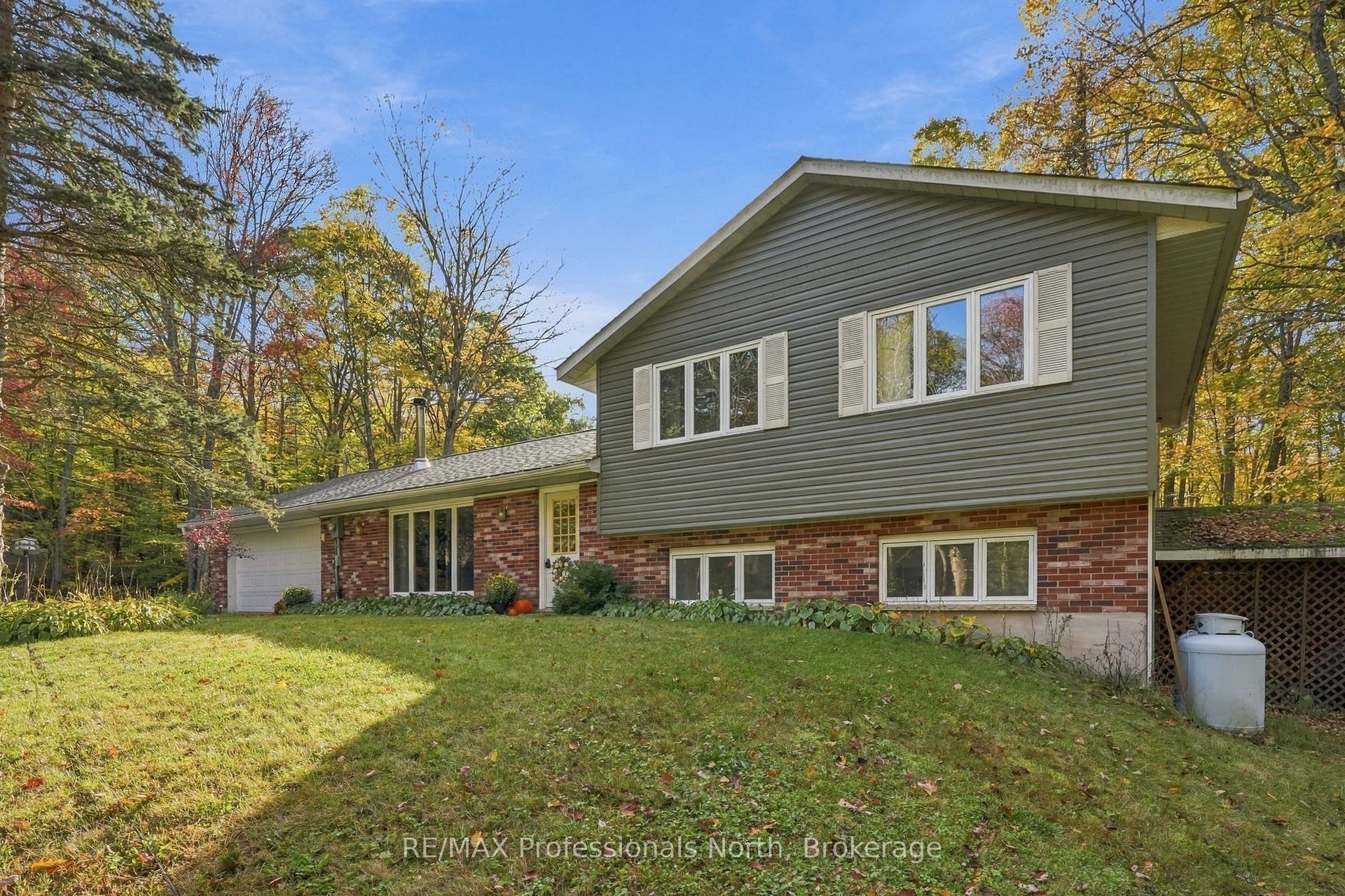 1164 Nicholls Road, Bracebridge, Muskoka ON P1L 0K7