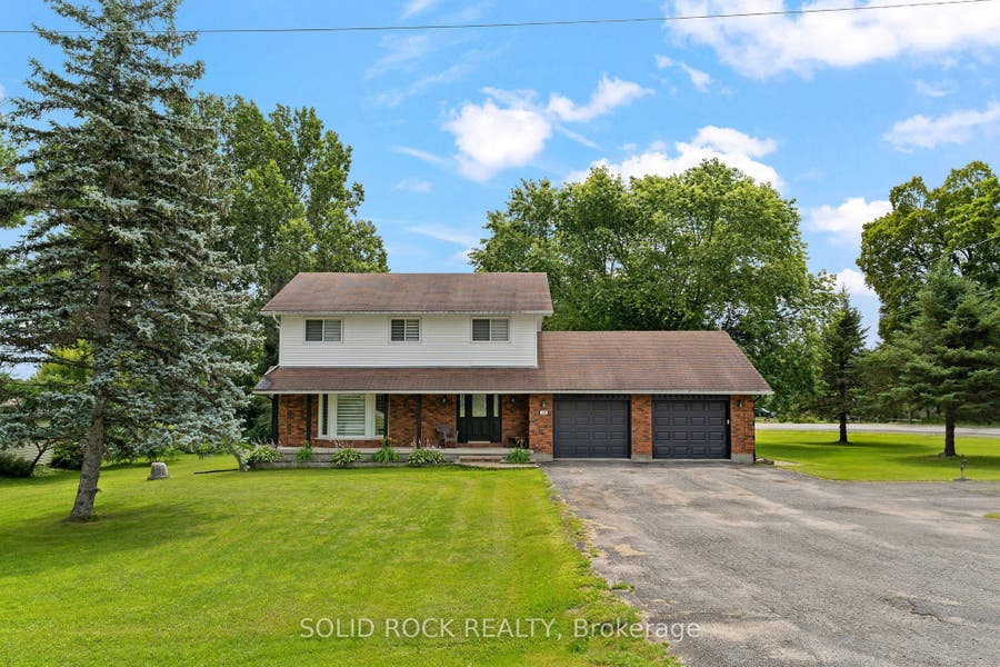 Property photo for 708 Mckenzie Avenue, McNab/Braeside, Renfrew ON