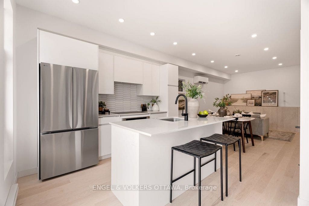 47 Fairmont Avenue, #A, West Centre Town, Ottawa ON K1Y 1X4 47 Fairmont Avenue, #A, West Centre Town, Ottawa ON K1Y 1X4
