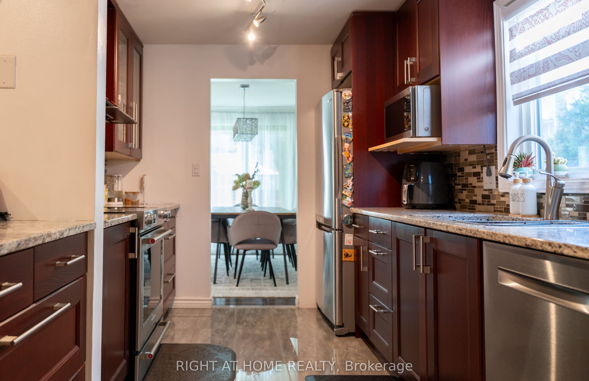6080 Rivercrest Drive, Orleans - Convent Glen And Area, Ottawa ON K1C 5R2
